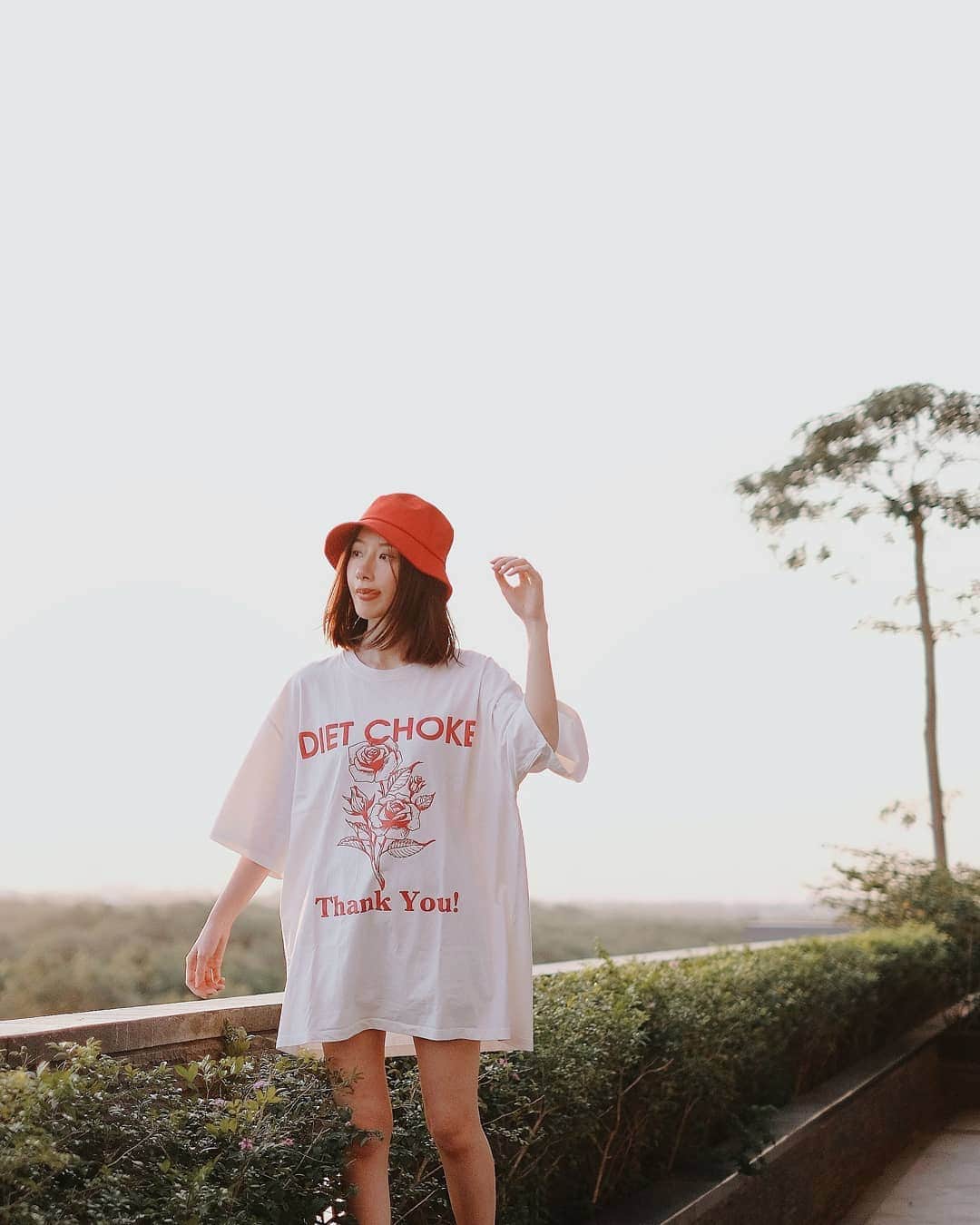 エリッサ・ヤマダのインスタグラム：「Sundate with @jessbebes: matching outfits + plane spotting ☺💞💞 #twinaunt」