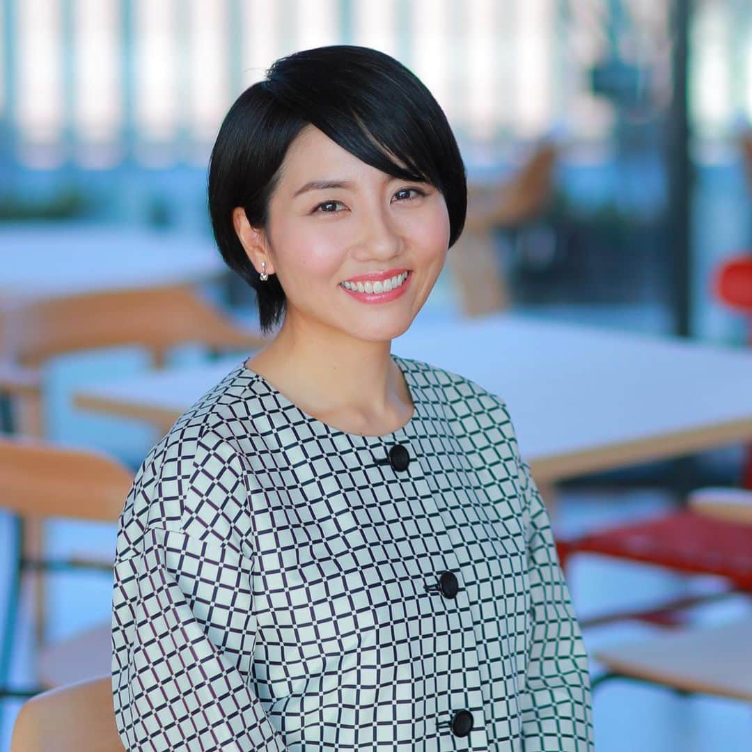 テレビ新広島さんのインスタグラム写真 - (テレビ新広島Instagram)「このあと夕方４時50分から 新番組『#TSSライク！』がスタート✨  月〜金曜日のMCを担当する 衣笠梨代アナウンサーの 意気込みコメント✍️  「新しい番組の立ち上げに身の引き締まる思いとともにワクワクもしています。夕方のニュースキャスターを担当してまもなく５年半、まだまだ未熟者で反省ばかりの毎日ですが、新しく加わる若いメンバーと一緒に全力で番組作りをしていきたいと思っています。私の第二の故郷・大好きな広島をもっともっと知って、皆さんにもさらに好きになってもらえるような情報をたくさんお届けしたいと思います。ニュースを身近に、そして私たちを身近に感じていただけるように、引き続き等身大でぶつかっていきます」   #広島 #テレビ新広島 #news #ニュース #広島ニュース」2月22日 14時12分 - tss_tv_official