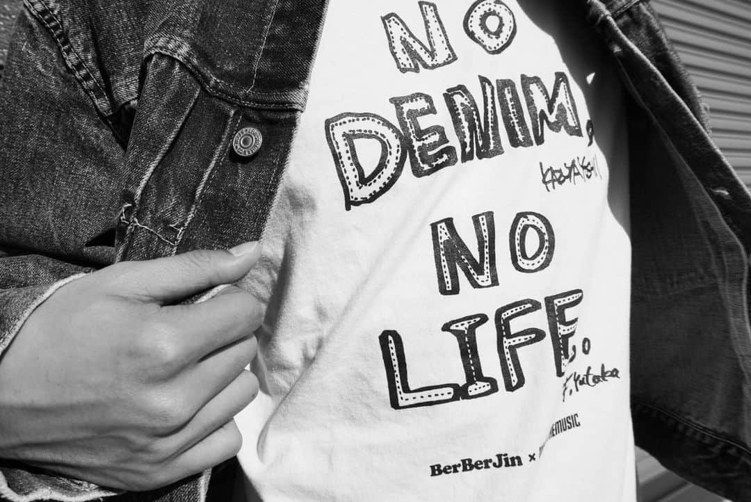 神谷優太のインスタグラム：「.  座右の銘になりつつある。  「NO DENIM, NO LIFE.」 「BerBerJin×吉井和哉×WEARTHEMUSIC」  #towerrecords  #wearthemusic  #吉井和哉 #berberjin #藤原裕 #denim」
