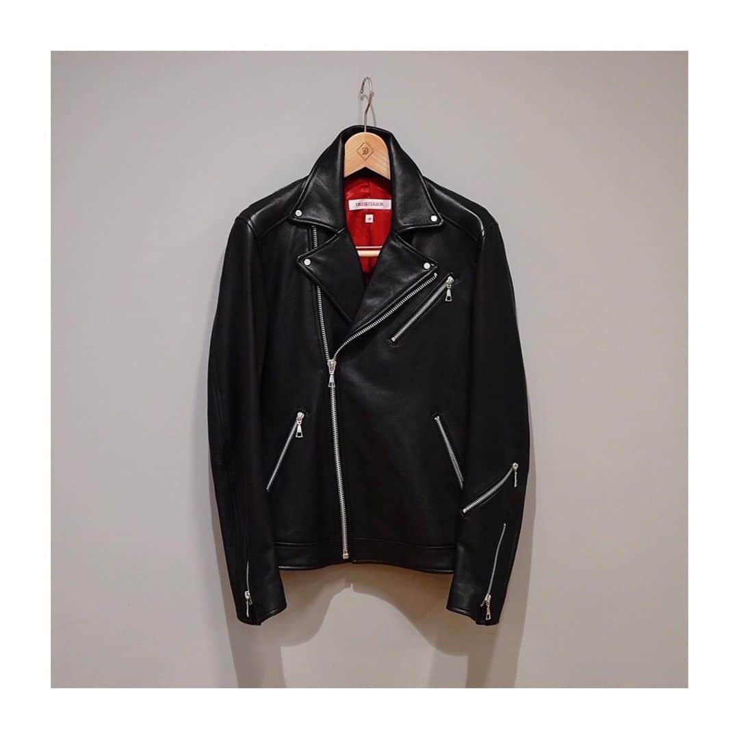 DRESSTERIOR_MEN_ドレステリアのインスタグラム：「Spring outer  collection ✔︎﻿ ﻿ ﻿ ラムレザーWライダース﻿ 086-59005 ¥75,900(税込)﻿ ﻿ ﻿ ﻿ ﻿ ﻿ #dressterior﻿ #dressterior_official﻿ #ドレステリア﻿ ﻿ ﻿ ﻿ ﻿ ﻿ ﻿ ﻿ ﻿ ﻿ ﻿ ▪️dressteriorオフィシャルアカウント﻿ @dressterior_official﻿ ﻿ ▪️メンズ用アカウント﻿ @dressterior_men ﻿ ﻿ ▪️ショッププレスアカウント﻿ @dressterior_shoppress ﻿ ﻿ ▪️World Online Storeアカウント﻿ @world_onlinestore﻿ ﻿」