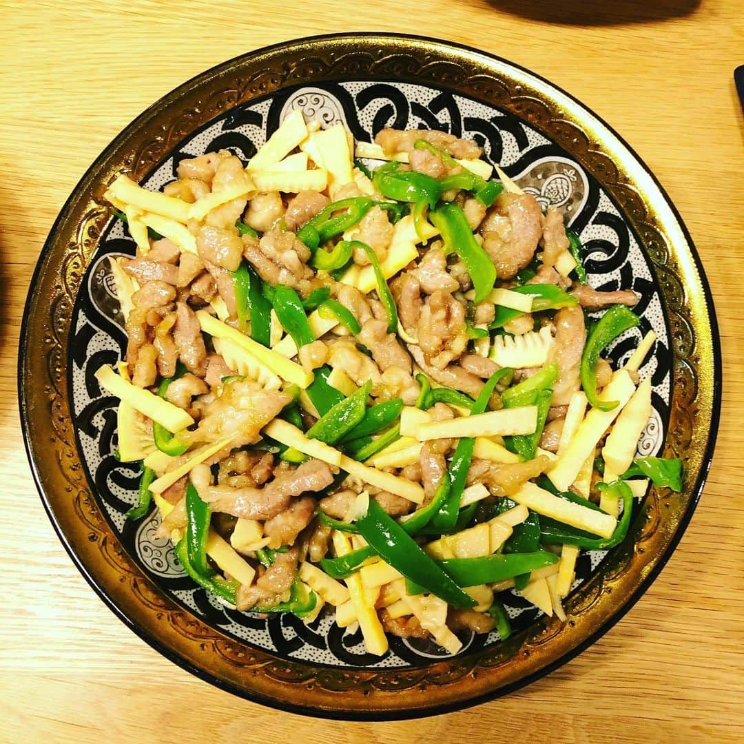 木村真野さんのインスタグラム写真 - (木村真野Instagram)「青椒肉絲🇨🇳👩🏼‍🍳 #青椒肉絲　#チンジャオロース　 #我が家は豚肉です」2月22日 17時23分 - mayakimura5