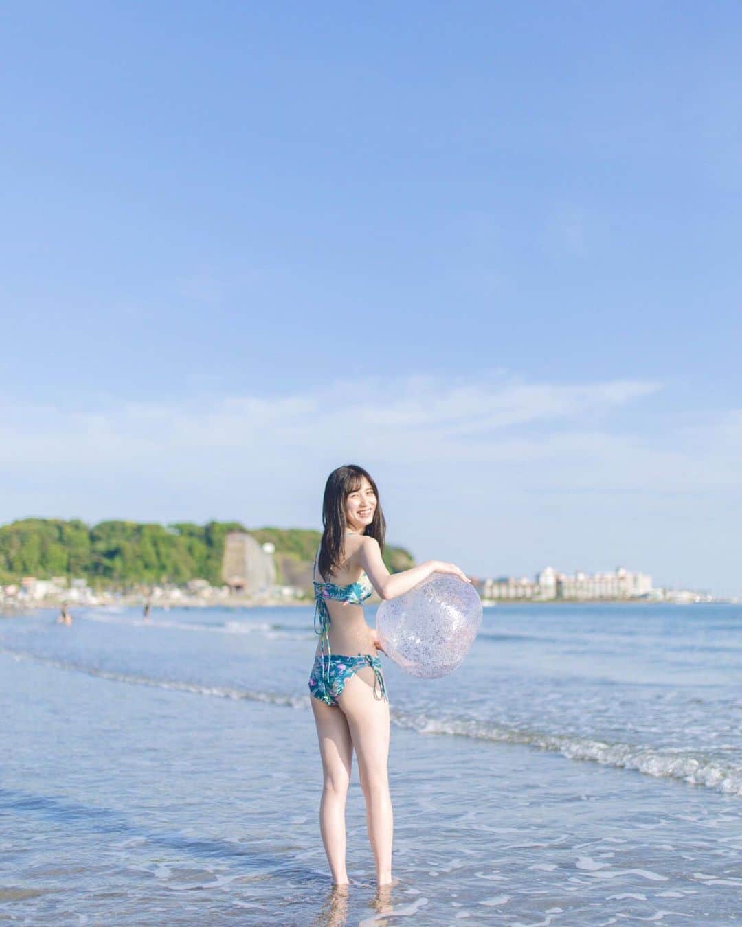 梶谷唯のインスタグラム：「とっても暖かくていい日でした☺️ はやく夏こないかなぁ🌞  #江ノ島」