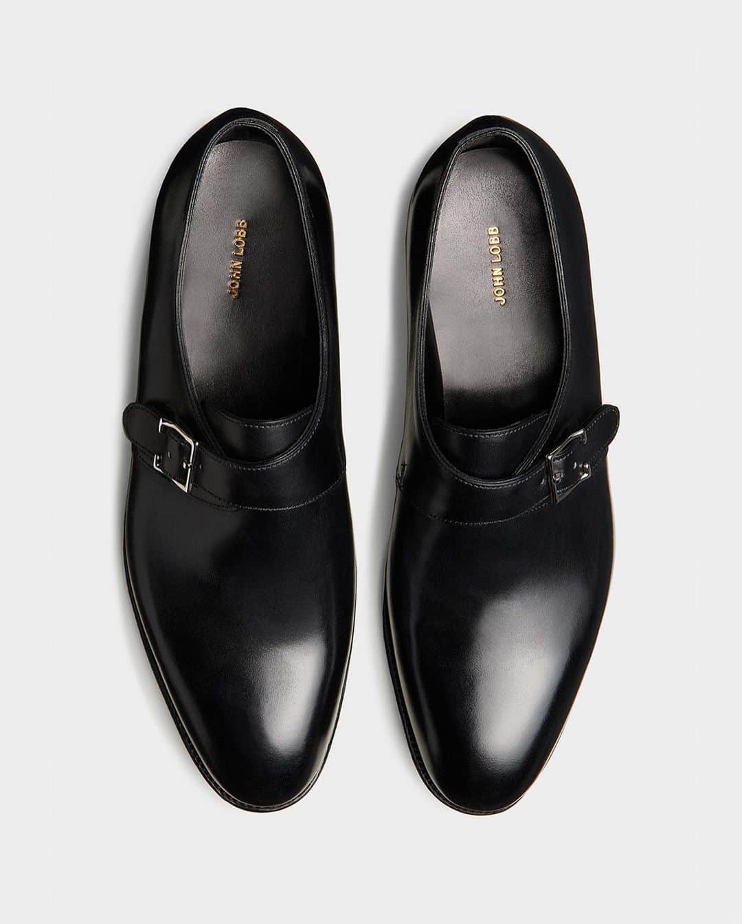 ジョンロブのインスタグラム：「Understated elegance and classic fluid lines in this season’s newest styles. Introducing Kenton, the latest single buckle from John Lobb. . #johnlobb」