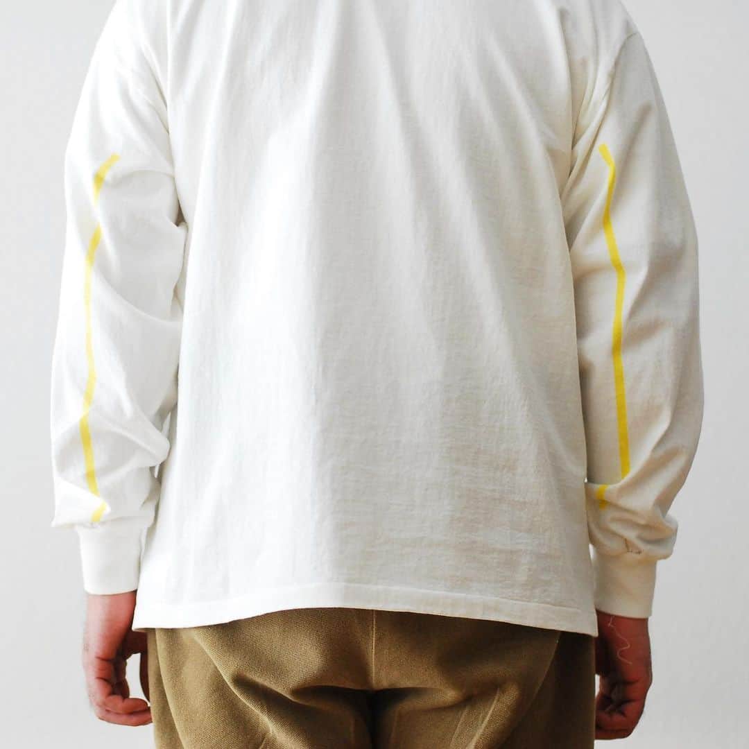 のインスタグラム：「［#21SS］ KAPTAIN SUNSHINE / キャプテン サンシャイン "West Coast L/S Tee" ¥13,200- _ 〈online store / @digital_mountain〉 https://www.digital-mountain.net/shopdetail/000000013106/ _ 【オンラインストア#DigitalMountain へのご注文】 *24時間受付 *14時までのご注文で即日発送 *1万円以上ご購入で送料無料 tel：084-973-8204 _ We can send your order overseas. Accepted payment method is by PayPal or credit card only. (AMEX is not accepted)  Ordering procedure details can be found here. >>http://www.digital-mountain.net/html/page56.html _ #KAPTAINSUNSHINE #キャプテンサンシャイン _ 本店：#WonderMountain  blog>> http://wm.digital-mountain.info _ 〒720-0044  広島県福山市笠岡町4-18  JR 「#福山駅」より徒歩10分 #ワンダーマウンテン #japan #hiroshima #福山 #福山市 #尾道 #倉敷 #鞆の浦 近く _ 系列店：@hacbywondermountain _」