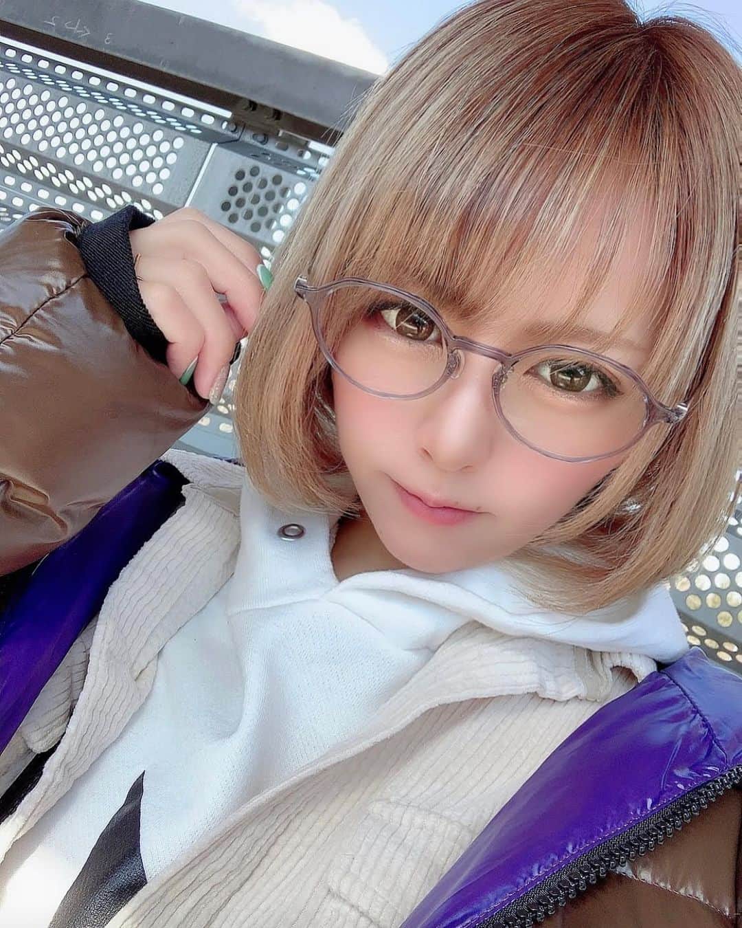 篠崎ゆうきのインスタグラム：「★  花粉で死にそう 目がそろそろとれそう _(⌒( _³  ³ )_ ⊙ ⊙​  今年は舌下免疫療法絶対やる つらいのむーりー。  #花粉症 #目が痒い😣  #この時期ほんとやだ  #篠崎ゆうき」