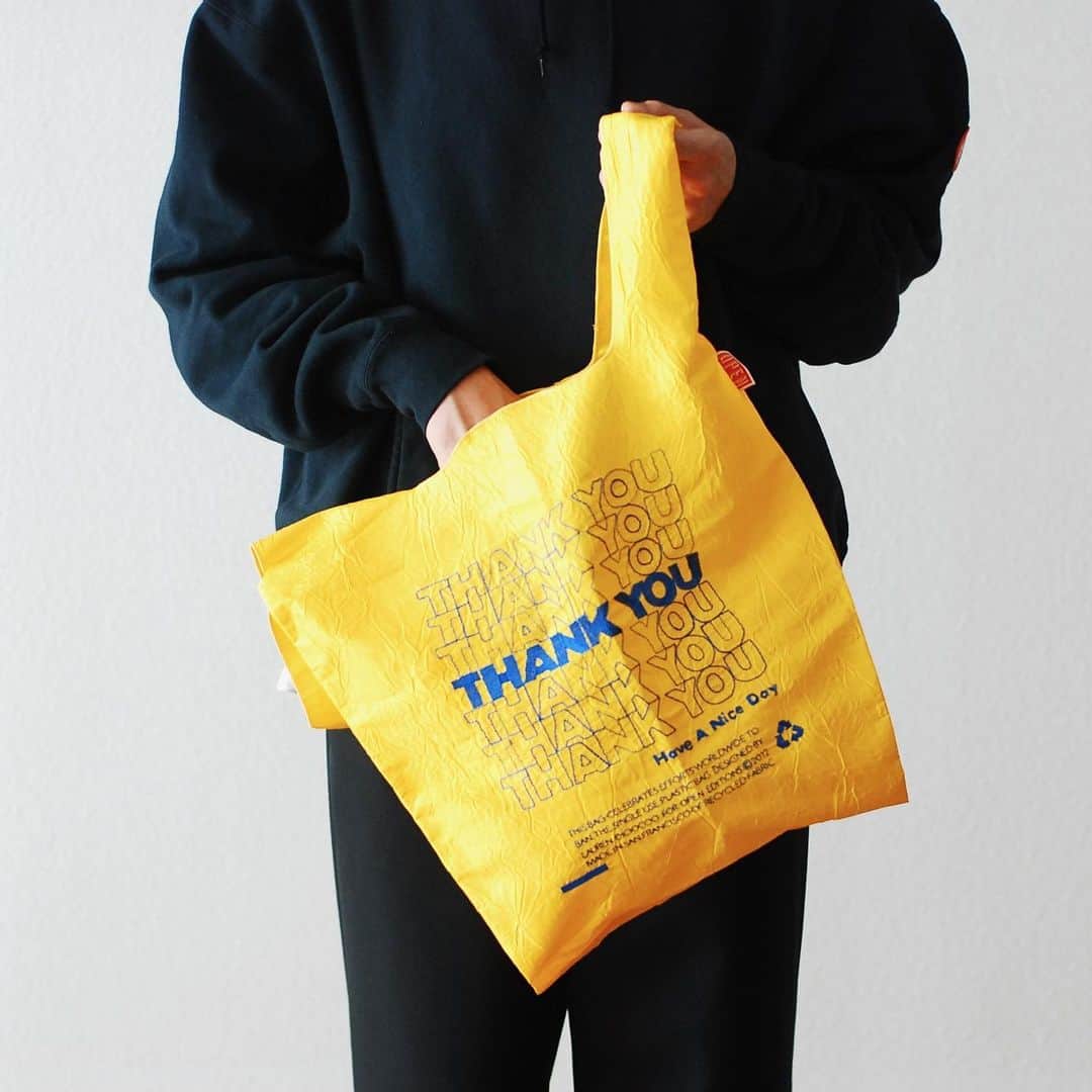 wonder_mountain_irieさんのインスタグラム写真 - (wonder_mountain_irieInstagram)「_ OPEN EDITIONS / オープン エディション “THANK YOU Tote” ￥5,390- _ 〈online store / @digital_mountain〉 https://www.digital-mountain.net/shopdetail/000000011503/ _ 【オンラインストア#DigitalMountain へのご注文】 *24時間受付 *15時までのご注文で即日発送 *1万円以上ご購入で送料無料 tel：084-973-8204 _ We can send your order overseas. Accepted payment method is by PayPal or credit card only. (AMEX is not accepted)  Ordering procedure details can be found here. >>http://www.digital-mountain.net/html/page56.html  _ #OPENEDITIONS #オープンエディション #THANKYOUtote #Landscapeproducts #ランドスケーププロダクツ _ 本店：#WonderMountain  blog>> http://wm.digital-mountain.info _ 〒720-0044  広島県福山市笠岡町4-18  JR 「#福山駅」より徒歩10分 #ワンダーマウンテン #japan #hiroshima #福山 #福山市 #尾道 #倉敷 #鞆の浦 近く _ 系列店：@hacbywondermountain _」2月22日 18時33分 - wonder_mountain_