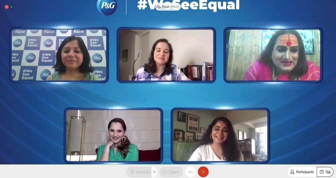 サニア・ミルザさんのインスタグラム写真 - (サニア・ミルザInstagram)「Last week, I attended @proctergamble India’s #WeSeeEqual Summit on paving the way for gender equality. I was a part of the panel ‘We Do As We See’ along with @anupama.chopra , ashwinyiyertiwari , @laxminarayan_tripathi and  @chetnas from P&G. We discussed how pop culture has a strong role to play in breaking many stereotypes and shaping the new normal. While attitudes have changed over the last 25 year, I’ve realised that it’s so deeply imbedded in our culture what women can and cannot do, that we still have a long way to go. Forums like #WeSeeEqual that enable such conversation help us move in the right direction and bring in much-needed change – FASTER! It is great to see corporates like @proctergamble in India taking deliberate action and onus with girl child education, diversity behind the camera and inclusive work places.」2月22日 18時26分 - mirzasaniar