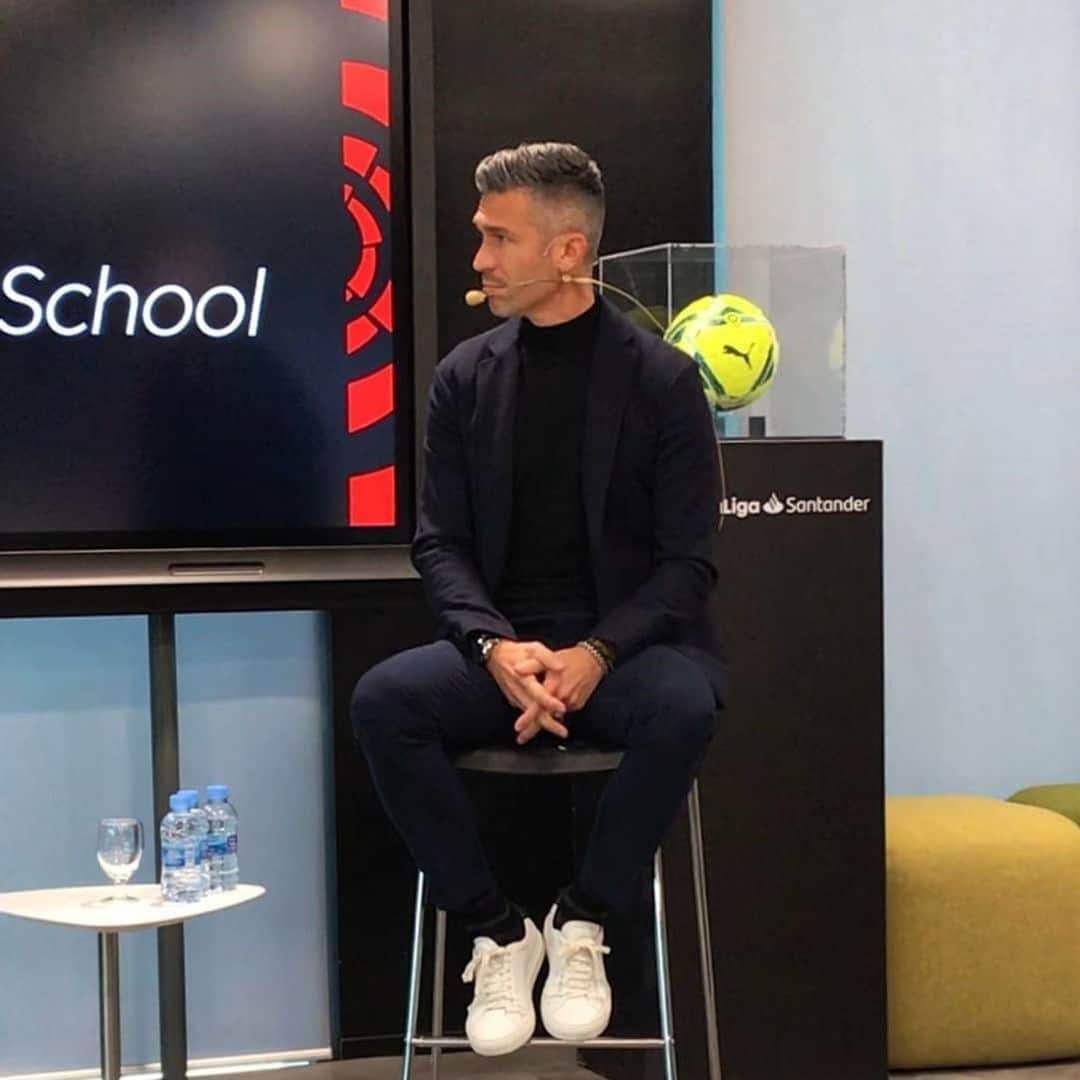 ルイス・ハビエル・ガルシア・サンスのインスタグラム：「#LaLigaBusinessSchool panel to talk about the importance of the Academies, their future and new ways to work for the next generations of talents. Adaptation, development and values to help the young ones to reach their best while they enjoy playing.  #MásterFútbol  #MoreThanaGame #LuisGarcia」