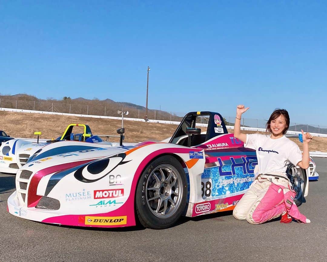 笠原美香のインスタグラム：「1年ちょいぶり？ VITAのってきた😚 スタートラインがへっぽこだったのもあるけど、良くなってたよ〜💕うれしいぃ😆✨ #vita#kyojo#レーシングカー#モータースポーツ#女子スポーツ#」