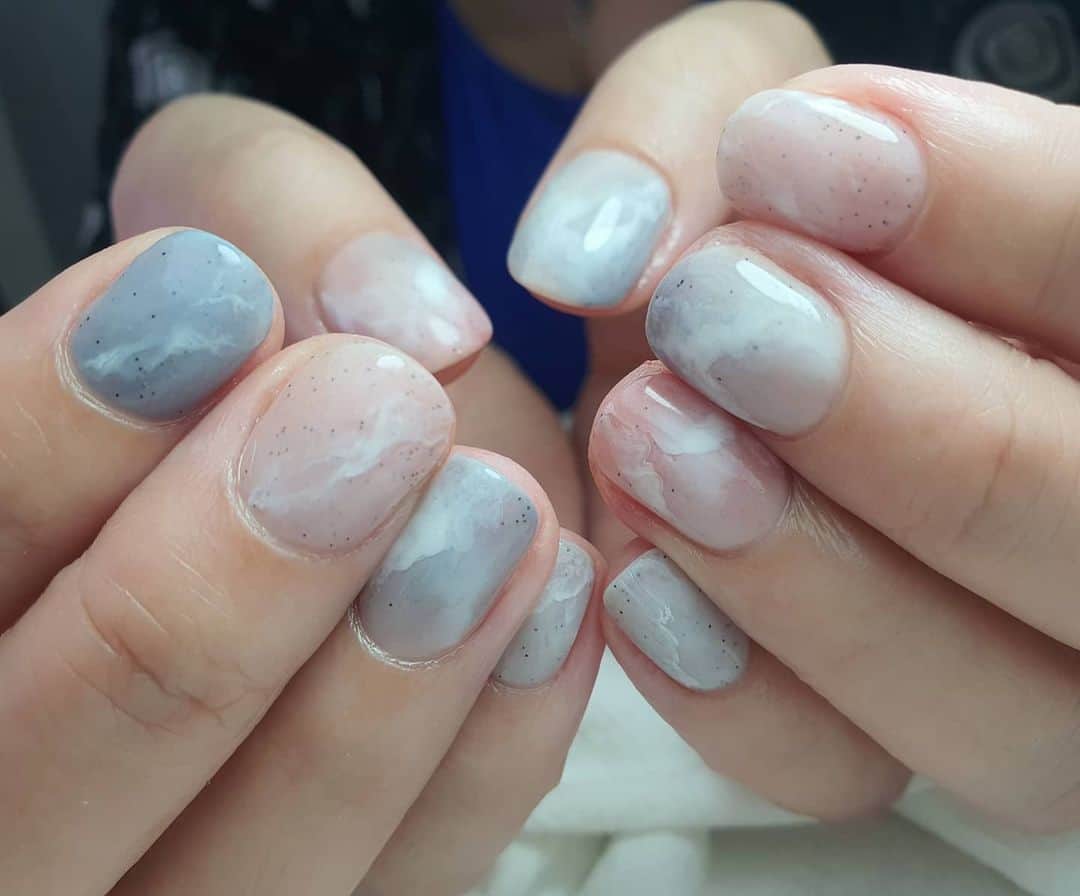 Yingのインスタグラム：「I used PREGEL MUSE GP310, GP311, GP312, PREGEL Tulle Grege, White and Base White.  All items can be purchased at @nailwonderlandsg 🤗 . . . 🛒 www.nailwonderland.com⁣⁣ 📍20A Penhas Road, Singapore 208184⁣⁣ (5 minutes walk from Lavender MRT)⁣⁣ .  I am currently only able to take bookings from my existing pool of customers. If I have slots available for new customers, I will post them on my IG stories. Thank you to everyone who likes my work 🙏 if you need your nails done, please consider booking other artists at @thenailartelier instead ❤  #ネイルデザイン  #ネイルアート #ネイル #ジェルネイル #nailart #네일아트 #pregel #プリジェル #nails #gelnails #sgnails」