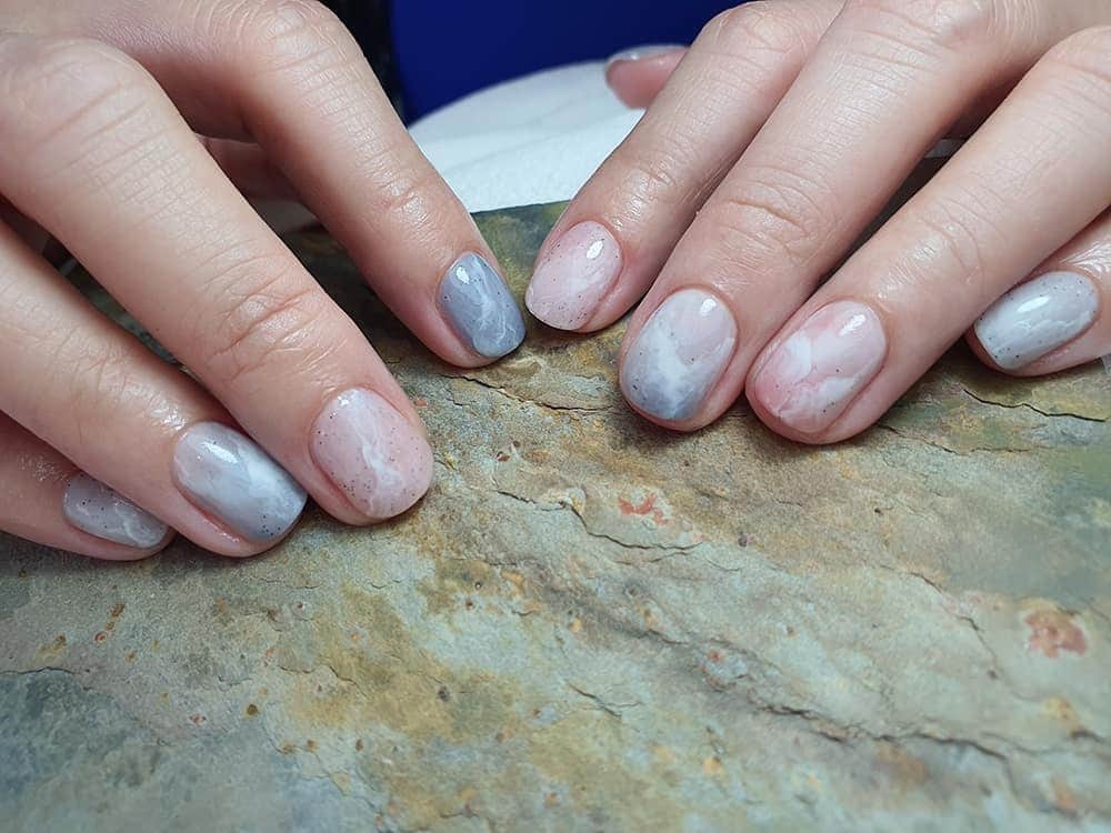 Yingのインスタグラム：「I used PREGEL MUSE GP310, GP311, GP312, PREGEL Tulle Grege, White and Base White.  All items can be purchased at @nailwonderlandsg 🤗 . . . 🛒 www.nailwonderland.com⁣⁣ 📍20A Penhas Road, Singapore 208184⁣⁣ (5 minutes walk from Lavender MRT)⁣⁣ .  I am currently only able to take bookings from my existing pool of customers. If I have slots available for new customers, I will post them on my IG stories. Thank you to everyone who likes my work 🙏 if you need your nails done, please consider booking other artists at @thenailartelier instead ❤  #ネイルデザイン  #ネイルアート #ネイル #ジェルネイル #nailart #네일아트 #pregel #プリジェル #nails #gelnails #sgnails」