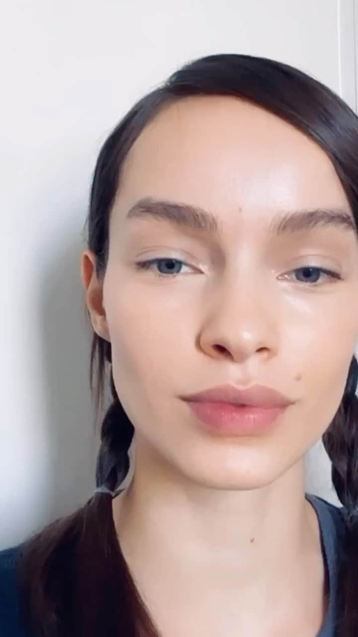 ルマ・グローテのインスタグラム：「Remember 5th grade? 💅🏼」