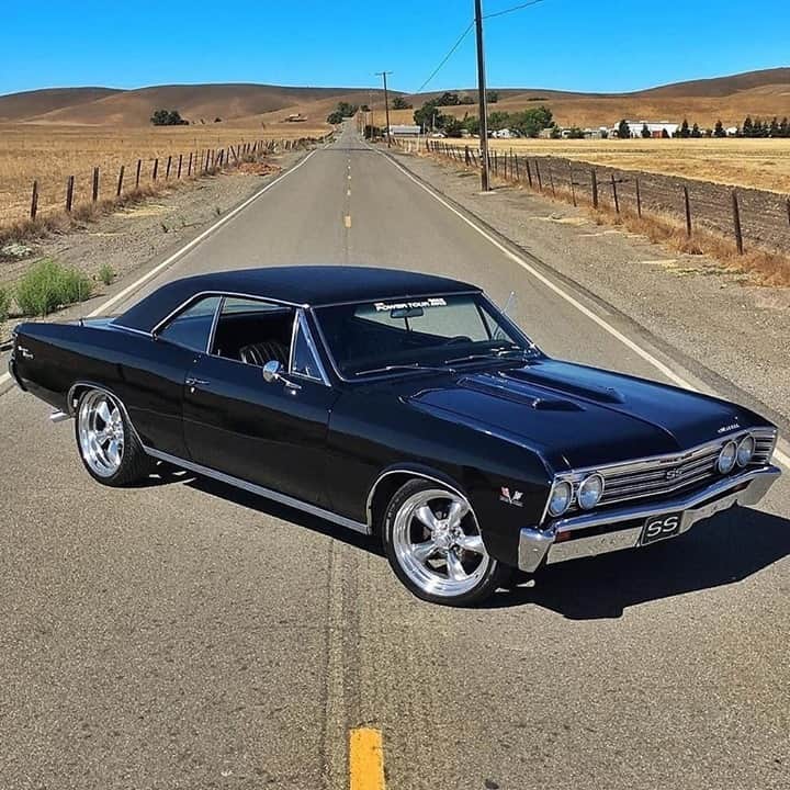 Classics Dailyさんのインスタグラム写真 - (Classics DailyInstagram)「#ClassicsFeature _____ 1967 Chevrolet Chevelle SS. @bb454ss _____ #classiccar #musclecar #americanmuscle #hotrod #protouring #prostreet #restomod #classicsdaily #streetrod #streetcar #customcar #hotrods #streetrods」2月23日 5時01分 - classicsdaily