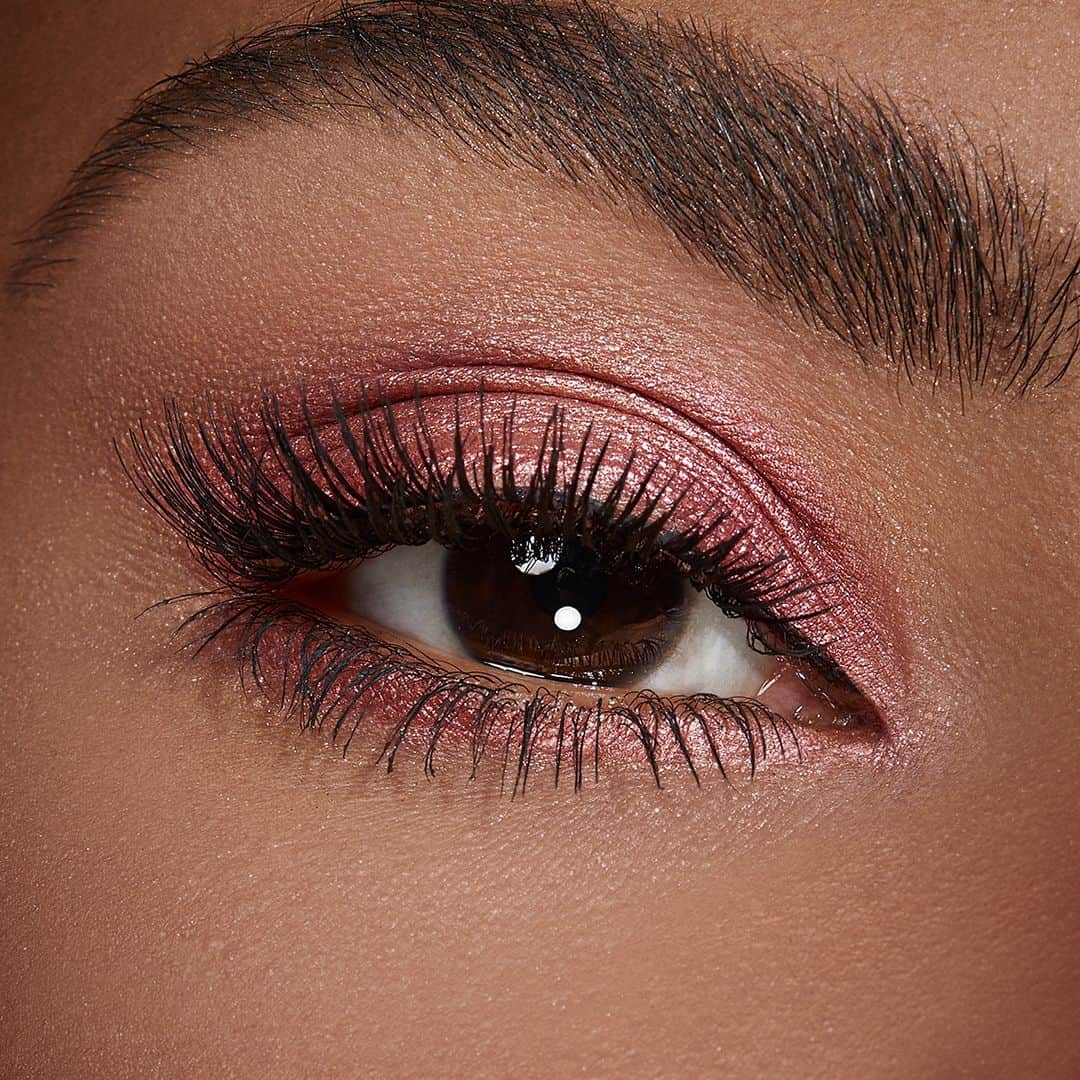 KIKO MILANOさんのインスタグラム写真 - (KIKO MILANOInstagram)「We adore the pink touch to this #eyelook! 💗 Grab our #KIKOMoodBoost collection for an alluring gaze! Mad For Colour Eyeshadow Palette 01 - 3-in-1 Mascara - Natural False Eyelashes - Duo Eyebrow 04」2月23日 5時15分 - kikomilano