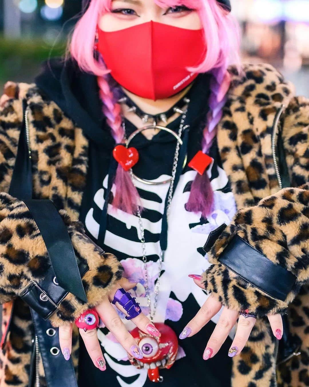 Harajuku Japanさんのインスタグラム写真 - (Harajuku JapanInstagram)「Pink-haired Japanese Lady Gaga fan @Yamazaki_2gou on the street in Harajuku with a style that mixes kawaii and gothic/subculture elements including items by Listen Flavor, Christian Roland, Conpeitou, Goregro, and Tensai Tadacy.」2月23日 5時15分 - tokyofashion