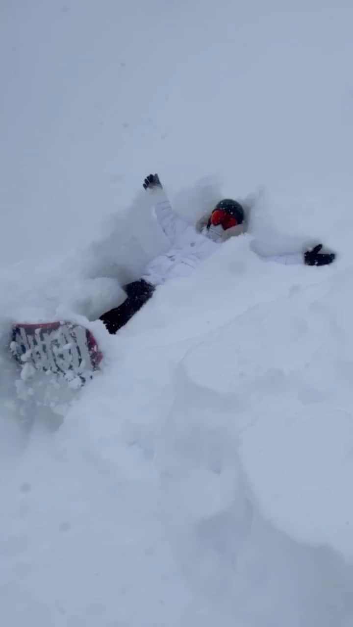 ショーン・ホワイトのインスタグラム：「Trust fall❄️」