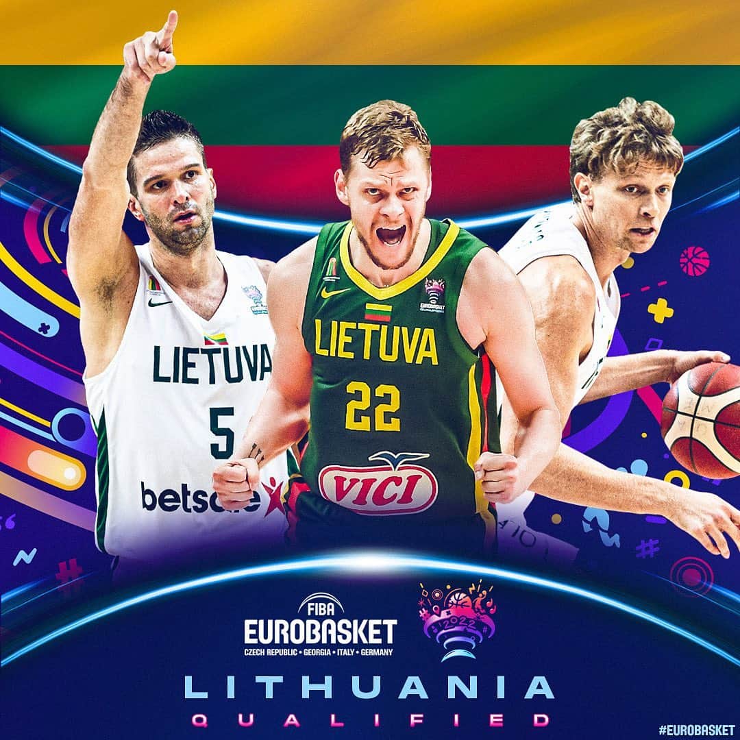 FIBAさんのインスタグラム写真 - (FIBAInstagram)「✋ Mantas Kalnietis’s HUGE BLOCK sends Lithuania 🇱🇹 to @EuroBasket 2022!  #EuroBasket」2月23日 5時42分 - fiba