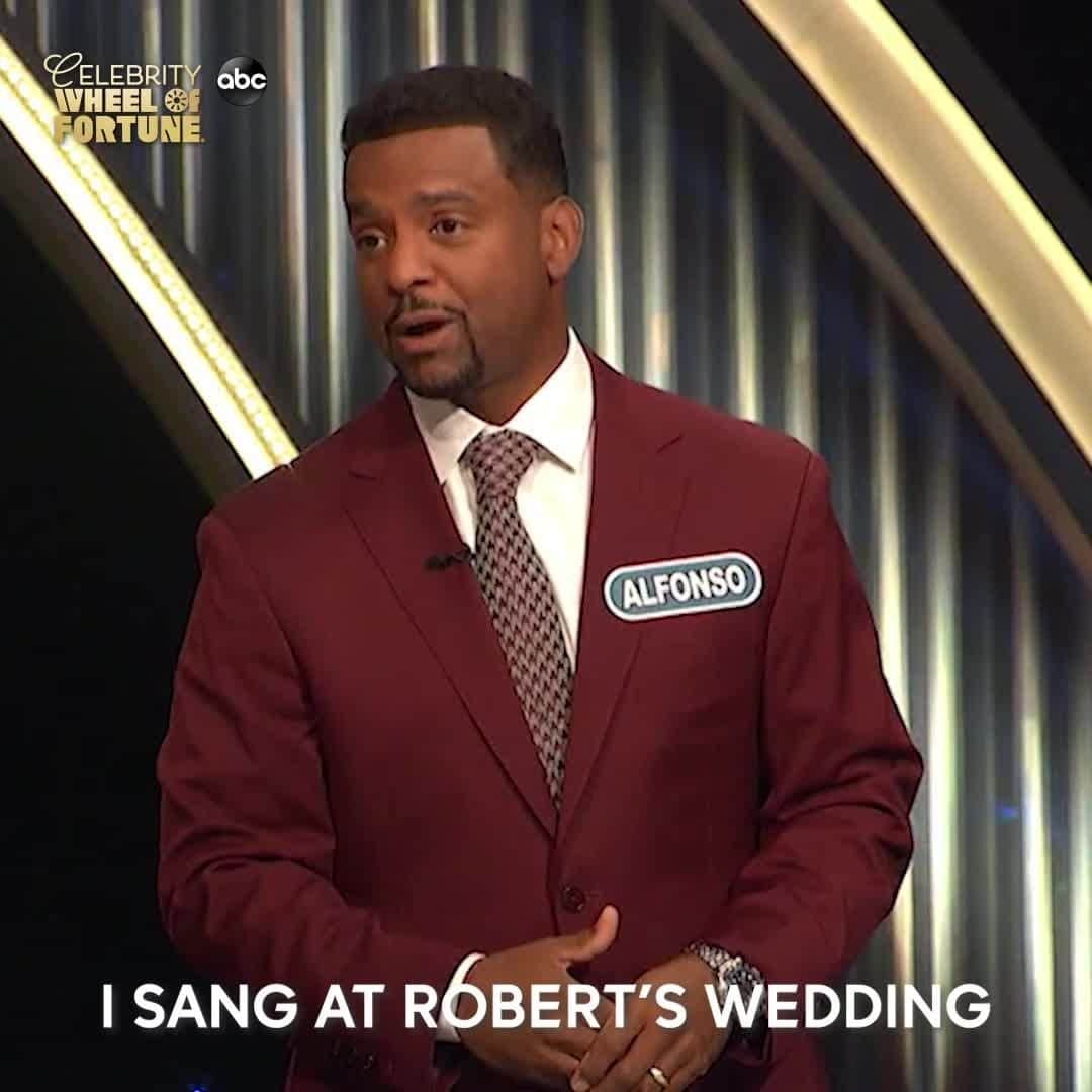 アメリカン・ブロードキャスティング・カンパニーのインスタグラム：「If you're lucky, @therealalfonsoribeiro might just break into song 😉 Don't miss this reunion on Thursday's #CelebrityWheelOfFortune!」