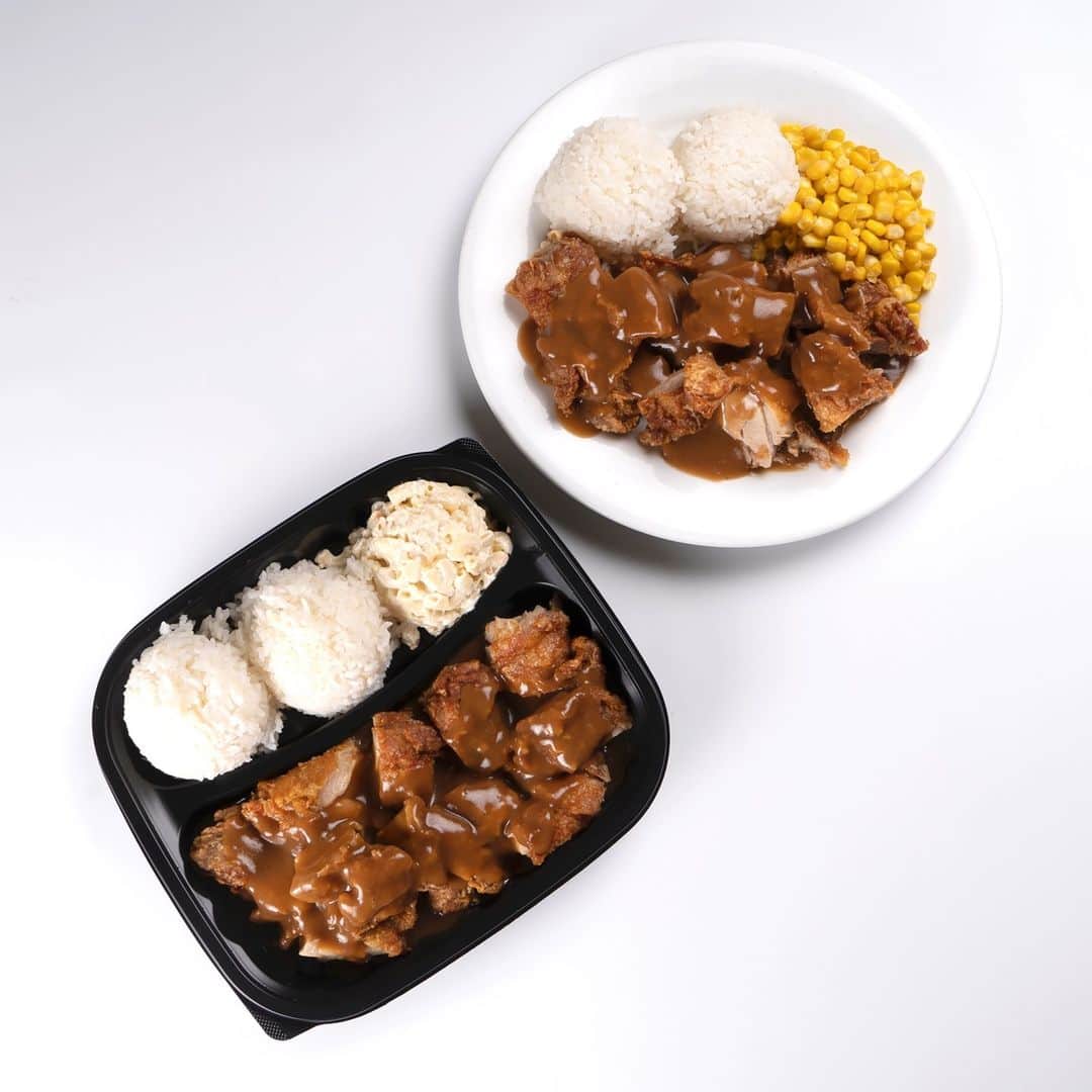 Zippy's Restaurantsのインスタグラム：「It's the last week to try our NEW Boneless Fried Chicken with Gravy. Walk don't run to your nearest Zippy's location and order ahead at Zippys.com or using our mobile app for no-contact curbside pickup.」
