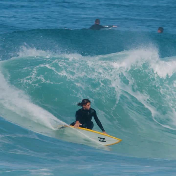 Surf Magazineのインスタグラム：「Did you know: 'The Mysterious Affair' with @harrisonsan and 'The Electric Acid Microdose' with @jaiglindeman were filmed concurrently. Work smarter not harder.   You can watch both films anytime on Stab Premium.」