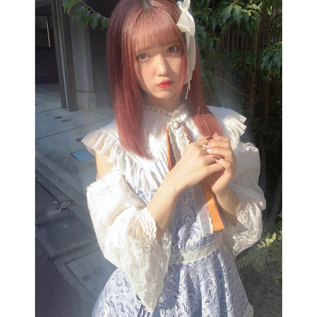 のインスタグラム：「ﾟ+.*ʚ . . . 光の妖精  なのかもしれない . . . ɞ*.+ﾟ」
