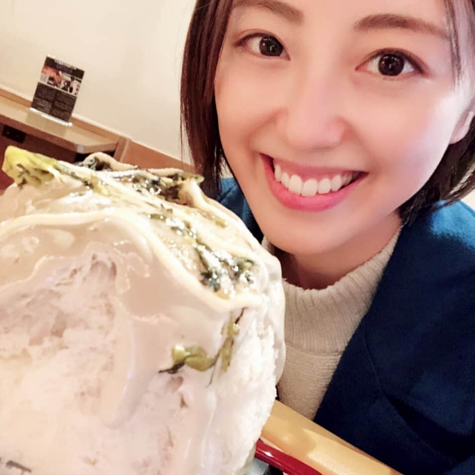 沢井美優さんのインスタグラム写真 - (沢井美優Instagram)「うぅぅーーー！！ そろそろ本当にストックがなくなる✨✨ なくなったらどうする？？  #沢井はかき氷です #🍧﻿ ﻿ #かき氷 #かき氷大好き #かきごーらー ﻿ #かき氷部 #かき氷巡り #かき氷マニア﻿ #shavedice #sweets #love #yummy﻿ #かき氷は人を幸せにする #🧡﻿ #甘いものは人を幸せにする﻿ ﻿ #笑顔溢れる毎日を ﻿ #あなたも #わたしも﻿ #明日もきっと素敵な一日  #高菜のかき氷 #さすが #AOくん #awabar #これがまた #美味しい #奇跡 #✨」2月22日 21時14分 - sawai_miyuu