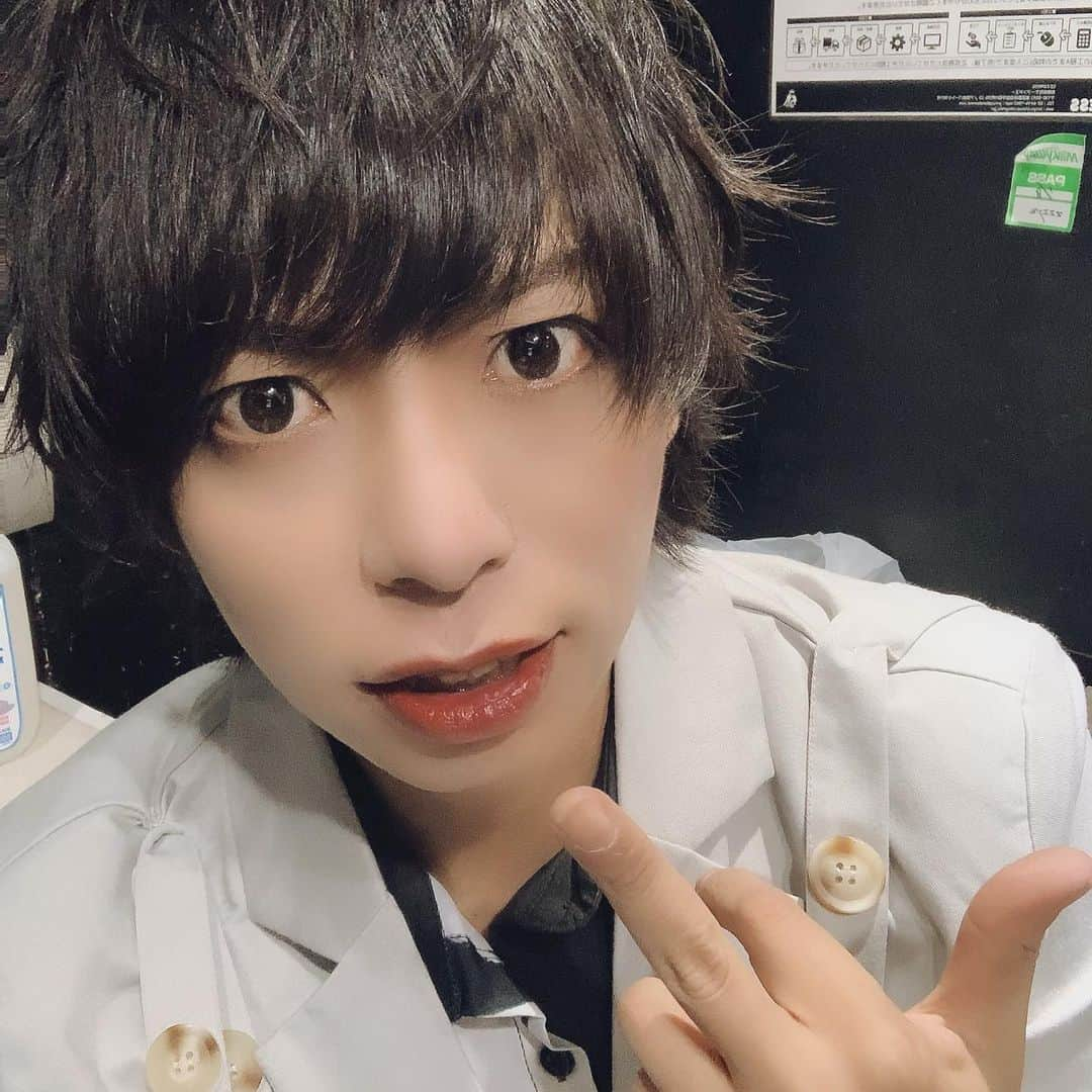 SARSHIさんのインスタグラム写真 - (SARSHIInstagram)「見てくれた人、来てくれた人ありがとうヾ(＠⌒ー⌒＠)ノ  #HERO #LIVE」2月22日 21時21分 - hero_sarshi