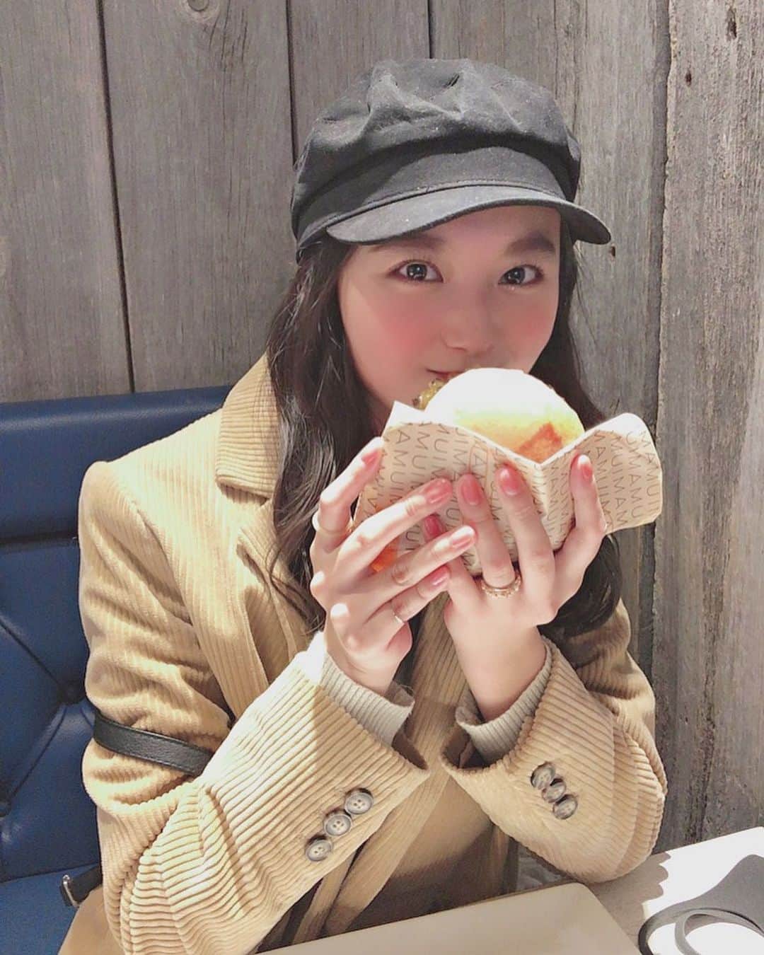 悠花さんのインスタグラム写真 - (悠花Instagram)「ハンバーガーって美味しいよね、🍔♡」2月22日 21時32分 - haruka_217_