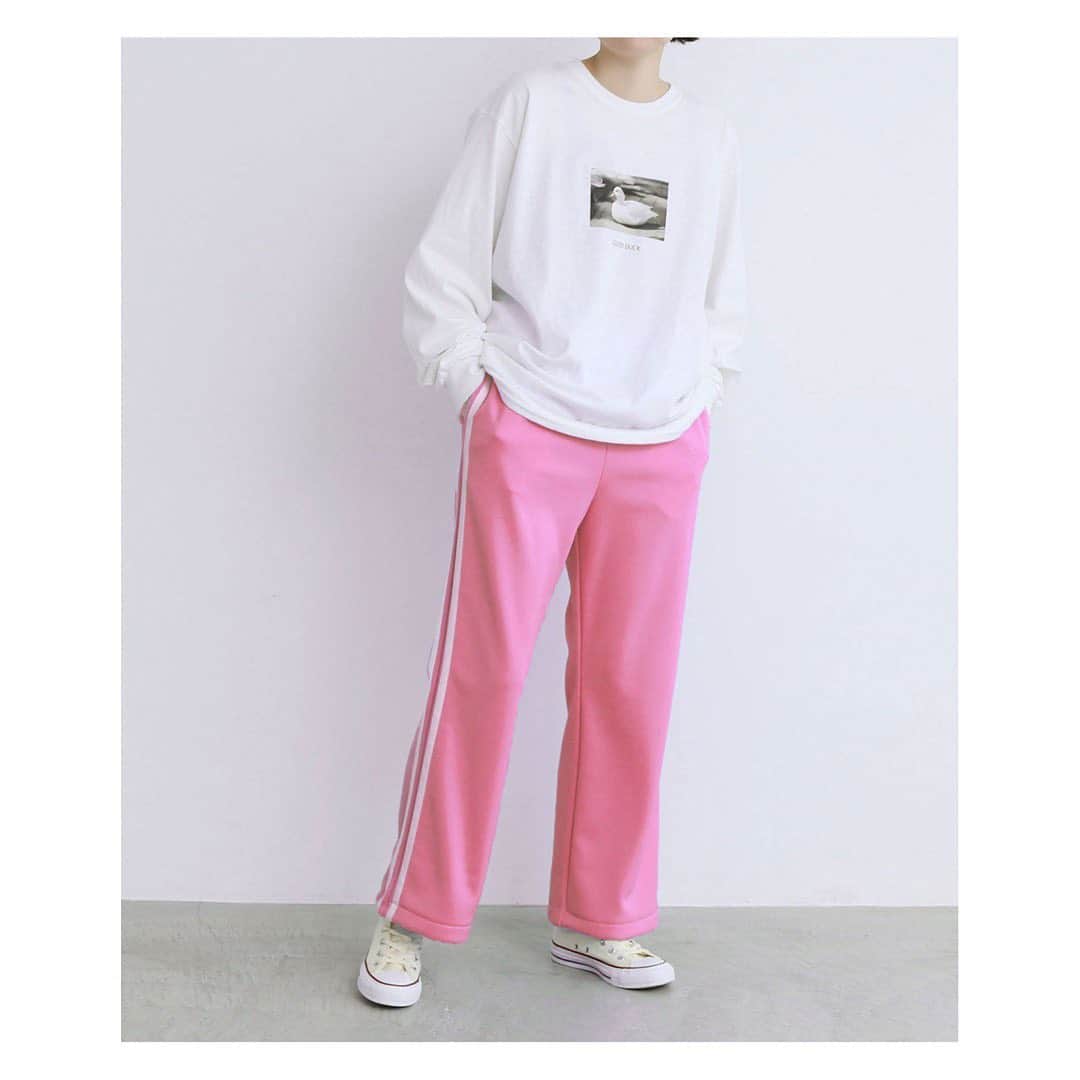 iami_official_instagramさんのインスタグラム写真 - (iami_official_instagramInstagram)「… [pre-order] . . Web Store Limited Color !!  WEB店舗限定カラーもお作りしました。 プレイフルなピンク。  ピンクはZOZOTOWNとAMBIDEXstoreのみで お取り扱いとなります。  明日2/23(火)  朝の10時より ご予約start🌸 ＿＿＿＿＿＿＿＿＿＿＿＿＿＿  #iamiinfact #latelierdusavon  @latelier_du_savon_official  @ambidex_store」2月22日 21時40分 - iamiinfact