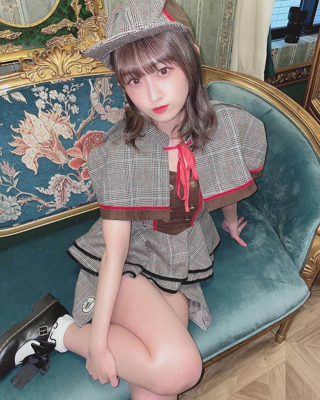 小島瑠那さんのインスタグラム写真 - (小島瑠那Instagram)「グッズの発表がされました～☺️﻿ 色々と考えたので皆さん絶対GETしてください🥺！！﻿ ﻿ #l4l #作品撮り #ポートレート #ポートレート撮影 #ポトレ #ポトレ女子 #ポートレート女子 #ポートレートモデル #ポートレートモデル募集 #撮影会 #撮影会モデル #カメラマン募集 #写真好きな人と繋がりたい #被写体 #被写体になります #被写体モデル #透明感 #インスタグラビア #えちえち #カメラマンさんと繋がりたい #撮影依頼募集中 #ポートレートしま専科 #ポトレの世界 #portrait_shot #水着 #인물사진 #自然光撮影 #探偵コス﻿」2月22日 21時41分 - runakojima