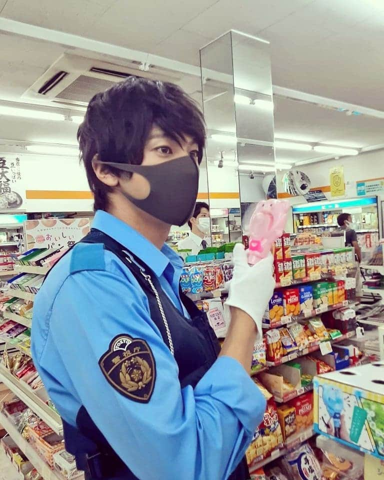 山田裕貴さんのインスタグラム写真 - (山田裕貴Instagram)「明日のよる９時は #青のSP 第７話 臨時スクールポリス三枝です  #青のスクールポリス」2月22日 21時43分 - 00_yuki_y