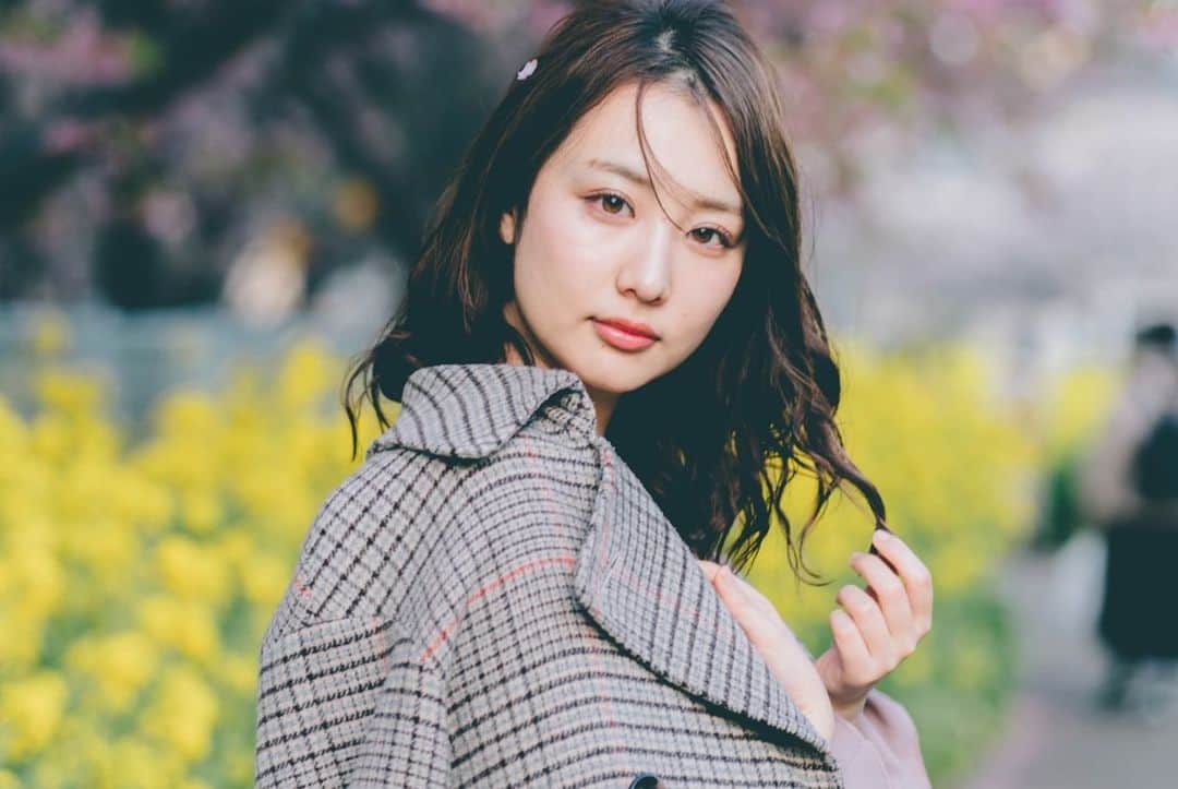 中道詩織さんのインスタグラム写真 - (中道詩織Instagram)「もう桜の時期なんですね…🌸 これは去年の今ごろ 今年はなかなか出かけられず、半年以上前に髪をバッサリ切っていますが、なかなか載せる機会もありませんね😥 お体には気をつけて！」2月22日 21時46分 - shiori_nakamichi