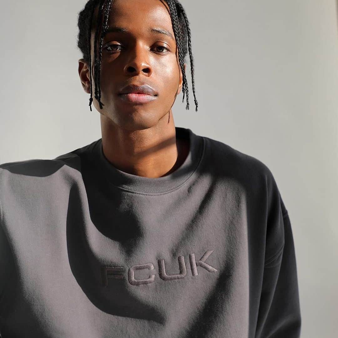 フレンチコネクションのインスタグラム：「Only comfortable sweats allowed on Mondays. The FCUK tonal unisex sweatshirt & dropped crotch joggers, as seen on @yannick_konan.   #fcuk @fcuk」