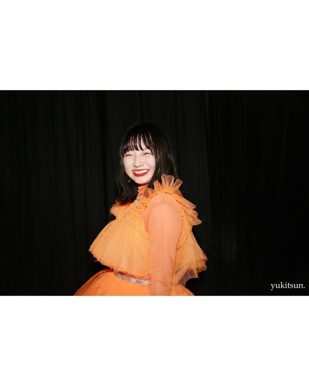 東由樹さんのインスタグラム写真 - (東由樹Instagram)「オレンジの卒業ドレス🧡﻿ ﻿ ﻿ ﻿ 理想のドレスが見つからなくて﻿ 着てみたかった物をイメージして﻿ 一から手作りしてみました✨﻿ ﻿ ﻿ 卒業ドレスだったので﻿ ミニスカートかロングスカートか﻿ 迷ったので取り外し可能に仕上げて﻿ 2パターンになるようにしたよ！﻿ ﻿ ﻿ お姉ちゃんに何度も相談しながら﻿ 結構時間かかったけど﻿ たくさん褒めてもらえて大満足☺️﻿ ﻿ ﻿ ﻿ ﻿ #東由樹生誕祭﻿ #東由樹生誕祭2021﻿ #東由樹卒業セレモニー﻿ #ゆきつんカメラ」2月22日 21時54分 - yukitsun_0217