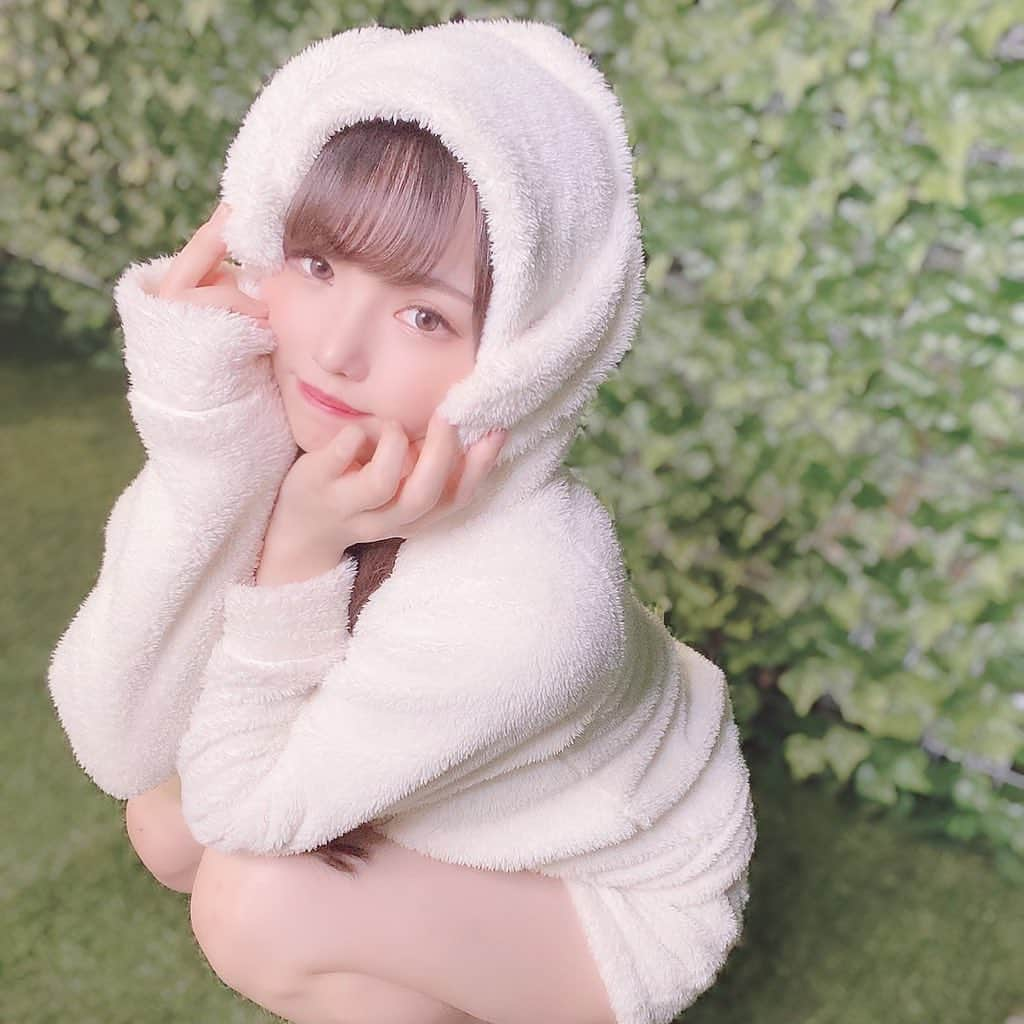 美南衣里のインスタグラム：「.♡  . . . #🐰#instagood #バニー#パジャマ#instafushon#アイドル#スリジエ#美南衣里」