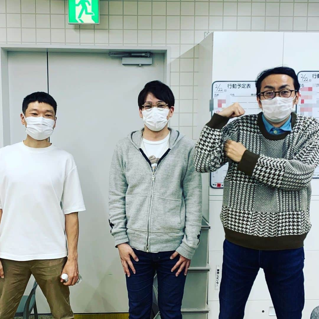 田中卓志さんのインスタグラム写真 - (田中卓志Instagram)「ザブングルさんとお仕事！ ザブングルさんとしては後1ヶ月ちょっと！ラジオで話せて楽しかったなぁ！  #アンガールズ #ザブングル」2月22日 22時15分 - ungirls_tanaka