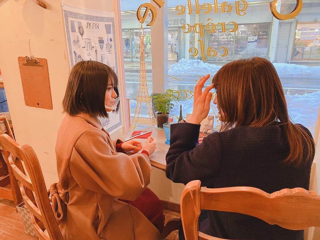 安藤千伽奈さんのインスタグラム写真 - (安藤千伽奈Instagram)「📻﻿ ﻿ BSNラジオさんの『志田愛佳のLuna×Mona』を聞いてくださった皆さん、ありがとうございました！！﻿ 大好きな志田愛佳さんのラジオに出演させて頂けてとても嬉しかったです😭✨﻿ 2月の毎週月曜日楽しみにしてくださったファンの皆様、お世話になったスタッフさん、本当にありがとうございました😌﻿ ドライブコーナーに出演させて頂きました🚗 ³₃﻿ ﻿ 収録はとても緊張したんですけど、優しいスタッフさん達でのびのびと楽しく出来ました☺️﻿ そして、大塩アナウンサーさん！！とても優しくて可愛くて、勉強になることばかりでした✨﻿ ﻿ またご一緒にお仕事ができるよう精一杯頑張りたいなと思いましたし、ファンの皆さんが喜んでいただけるように、お仕事をいただけるように頑張りたいなと思いました。﻿ ﻿ ﻿ 安藤千伽奈もっともっと頑張ります！！！﻿ ﻿ #bsnラジオ さん﻿ #志田愛佳 さん﻿ #lunamona﻿ #ngt48﻿ #安藤千伽奈」2月22日 22時30分 - ando_chikana_ngt48