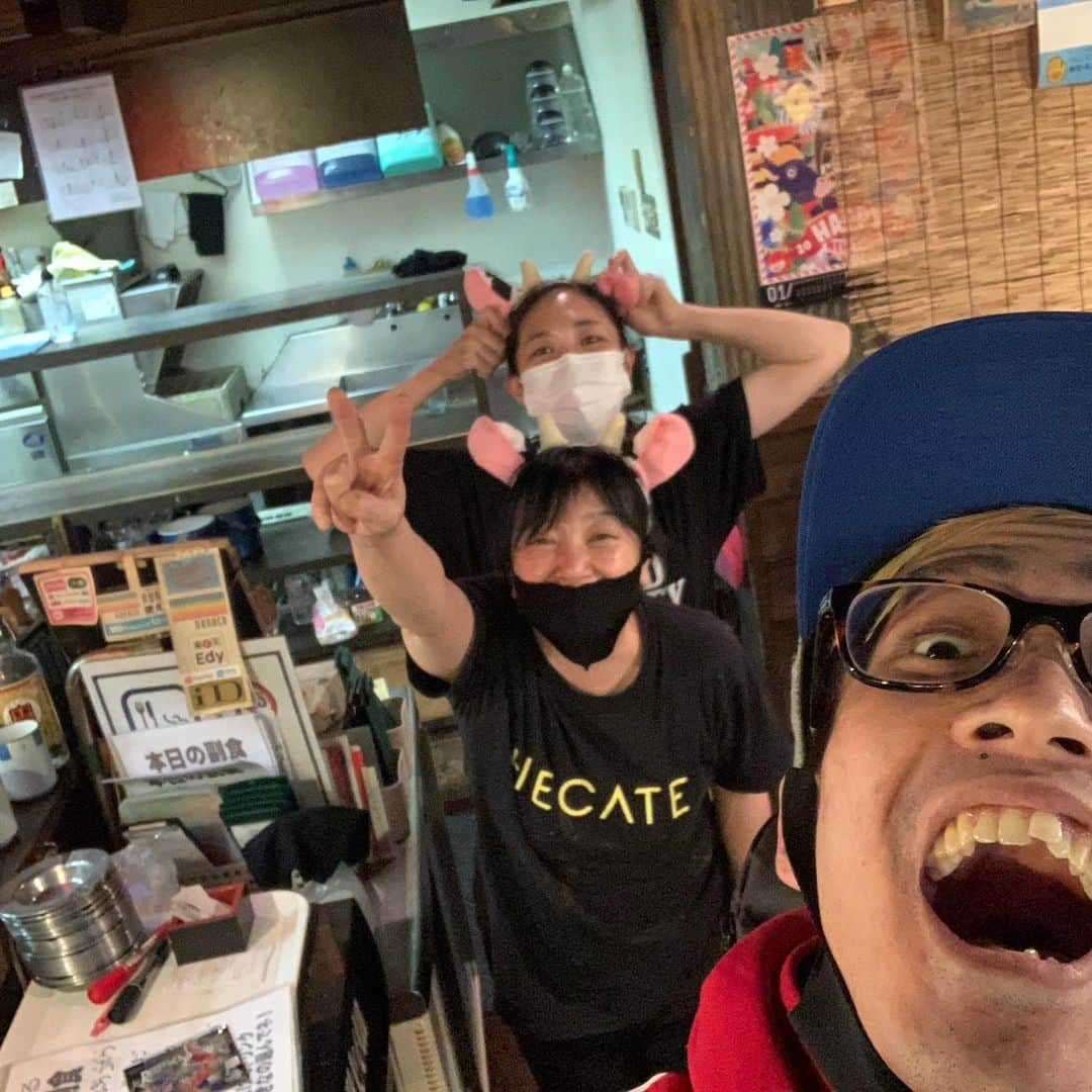 ムラムラタムラさんのインスタグラム写真 - (ムラムラタムラInstagram)「虎ノ門にある大好きなお店！！！新橋やきとん虎ノ門店！！！最近ランチも始めたって！！！ママが元気ありすぎてヤバいのよ！！！もっこりちゃんパワーもらえるよ！！！  新橋やきとん虎ノ門店 03-3500-1360 https://goo.gl/maps/aurjmuu51jFcSiDM6」2月22日 22時41分 - muramocochan