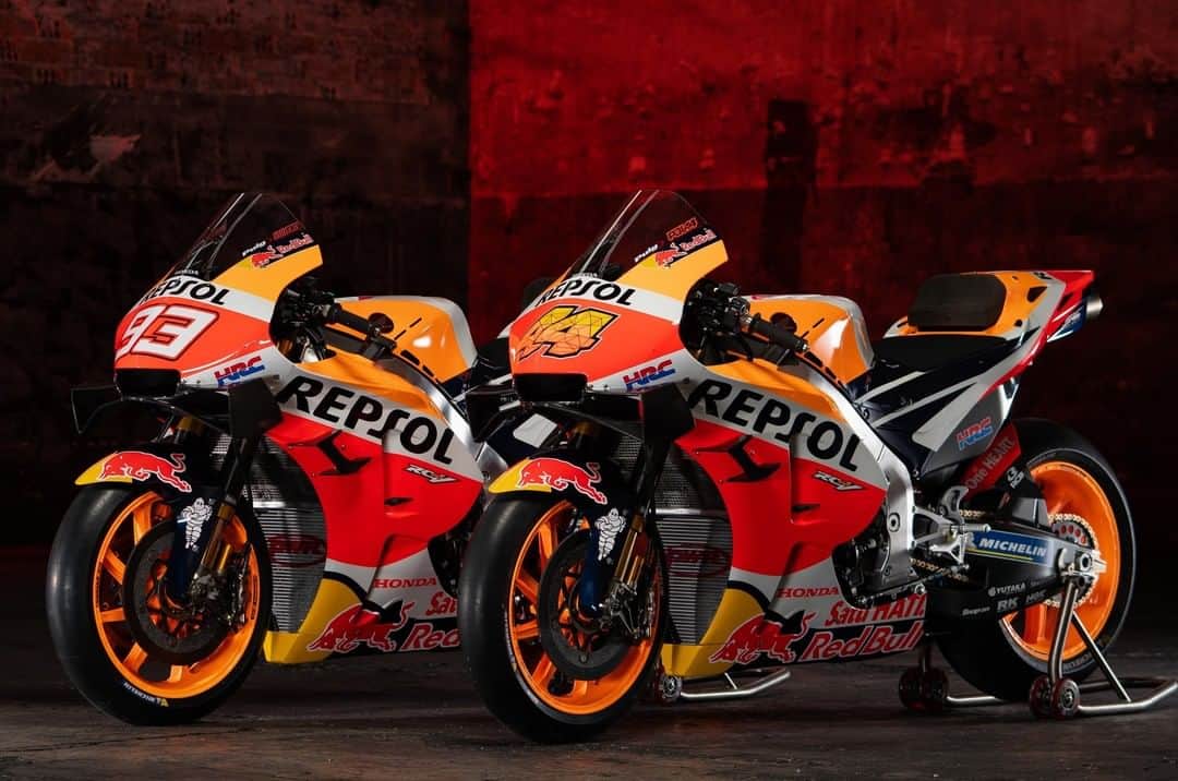 MotoGPさんのインスタグラム写真 - (MotoGPInstagram)「Is this the bike to return @hrc_motogp to winning ways? 🏆 Check out the 2021 factory RC213V! 🤩 #MotoGP #MM93 #PE44 #Motorsport #Motorcycle #Racing」2月22日 22時54分 - motogp