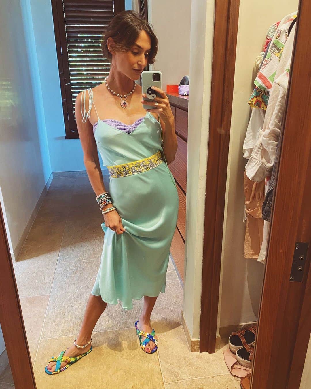 ダニジョーのインスタグラム：「Danni trend report: belted tie strap slips, statement necklaces & lots of layers 🌈💕✨🐚 Shop Danni’s edit at the link in bio 〰️」