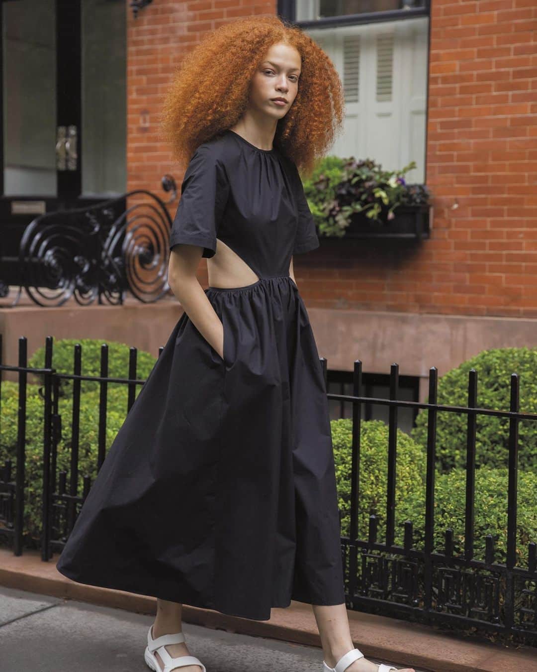 barneysnyofficialのインスタグラム：「Street style inspiration from @deveauxnewyork, now available at #BarneysAtSaks, a destination for emerging designers and discovery. @saks」
