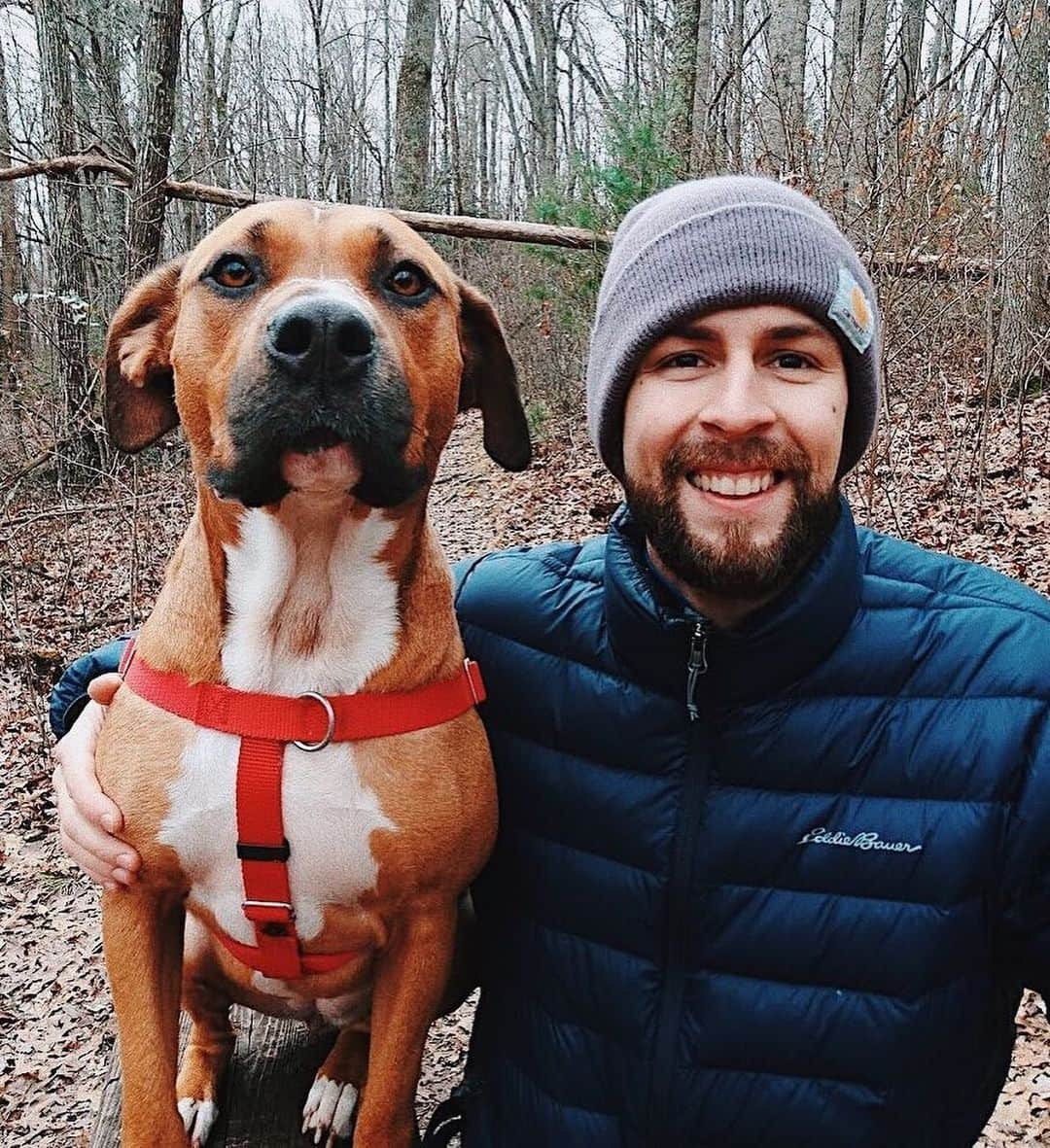 エディー・バウアーさんのインスタグラム写真 - (エディー・バウアーInstagram)「Two days late, but better late than never right? Adventure buddies come in all shapes, sizes & species! #NationalLoveYourPetDay gives us the chance to show our animal friends a bit of the unconditional love they show us every day (and we are so here for it ❤️). To all the pets out there, the journey wouldn't be the same without you!   If you're a dog hooman, remember to tag #EddieBauerCanineClub for a chance to be featured. (Pro tip: you can also go back and tag old photos.)  #LiveYourAdventure」2月22日 23時10分 - eddiebauer