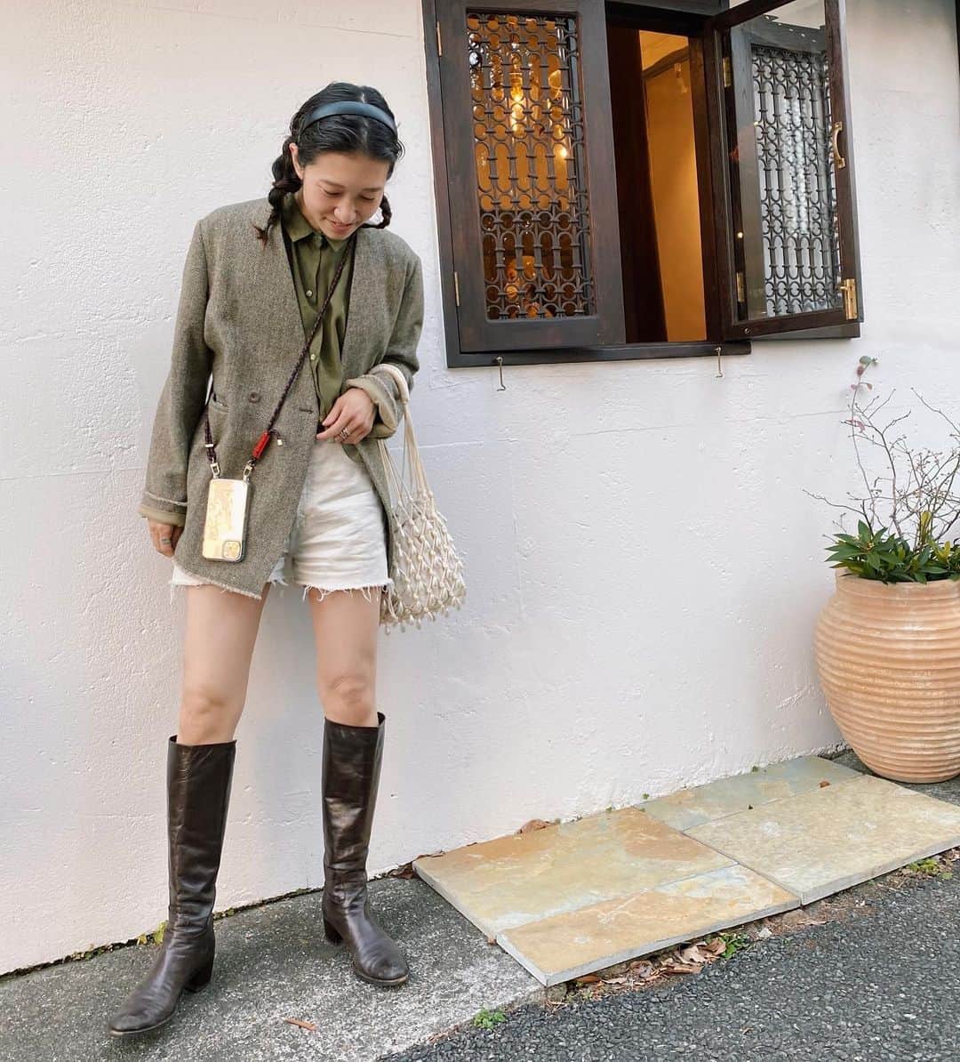 Alysa Ichikiのインスタグラム：「あったかくて嬉しかったディ🌞 . 今日のコーデのインスピレーションは げきハマりしてるdead by daylightというゲームのキャラクターのメグちゃん🎮 . #略してdbd#見た目ホラーだけど慣れると大丈夫よ#生存者4人vs殺人鬼1人のいわゆる鬼ごっこオンラインゲーム#やりすぎて何かに追われる夢毎日見る#BGM口ずさみがち#スキルチェックミスりがち#ロッカー入りがち#隠密命」