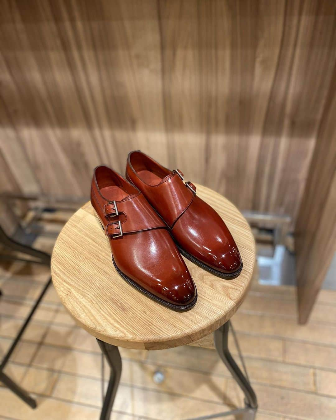 Yuya Hasegawaさんのインスタグラム写真 - (Yuya HasegawaInstagram)「【Isetan Shinjuku event】 @isetanmens_shoes  The event at Isetan Shinjuku store ended yesterday. It was the most fun day!  #shoeshine  #shoeshineevent #isetan #brifth #joholobb #edwardgreen #gazianoandgirling #trickers #tokyo #japan」2月22日 23時17分 - yuya.hasegawa.brift.h