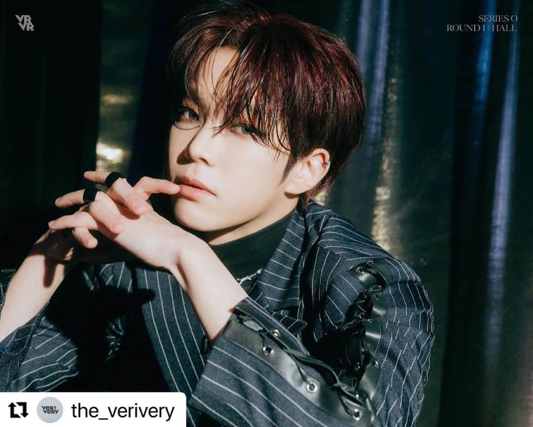 Jellyfish Entertainmentさんのインスタグラム写真 - (Jellyfish EntertainmentInstagram)「#Repost @the_verivery with @make_repost ・・・ VERIVERY 2nd SINGLE ALBUM  SERIES ‘O’ ROUND 1 : HALL  OFFICIAL PHOTO #동헌 #DONGHEON  2021. 03. 02 6PM (KST) Release  #VERIVERY #베리베리 #VRVR #SERIES_O #ROUND1HALL #20210302_6PM」2月23日 0時01分 - jellyfish_stagram