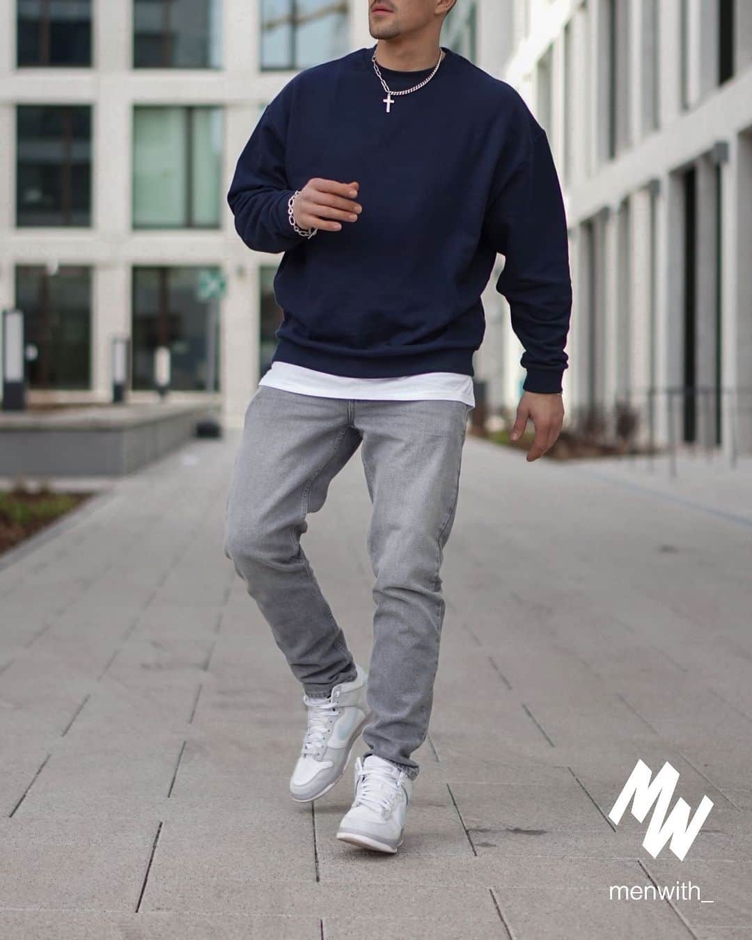 Men Withのインスタグラム：「Very nice photo of our dear friend @whoismarkuss 👌🏽 #menwithstreetstyle」