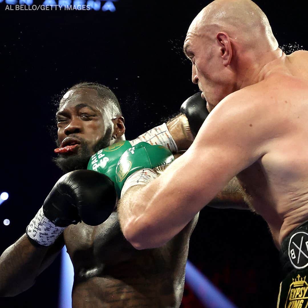 espnのインスタグラム：「Tyson Fury handed Deontay Wilder his first career loss one year ago 🥊 @espnringside」