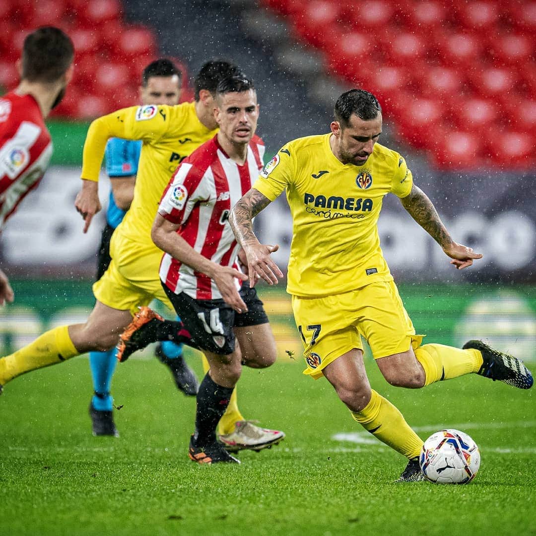 フランシスコ・アルカセルのインスタグラム：「📸 Some pictures about yesterday 🟡 💪 We keep fighting #EndavantVillarreal #AthleticVillarreal」