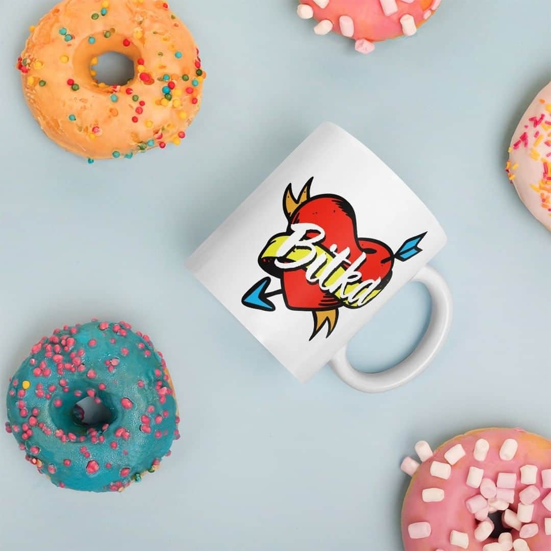 ニコラス・ブレンドンさんのインスタグラム写真 - (ニコラス・ブレンドンInstagram)「Is it Monday morning or morning like any other day? Mix things up & pretend it's Friday! I'm pretending my toast is a donut... Mugs are tagged #happymonday #mondaymood #donutlover #coffeelover #buffylover #xanderharris #nothingcandefeatthepenis #nicholasbrendon」2月23日 0時49分 - nicholasbrendon