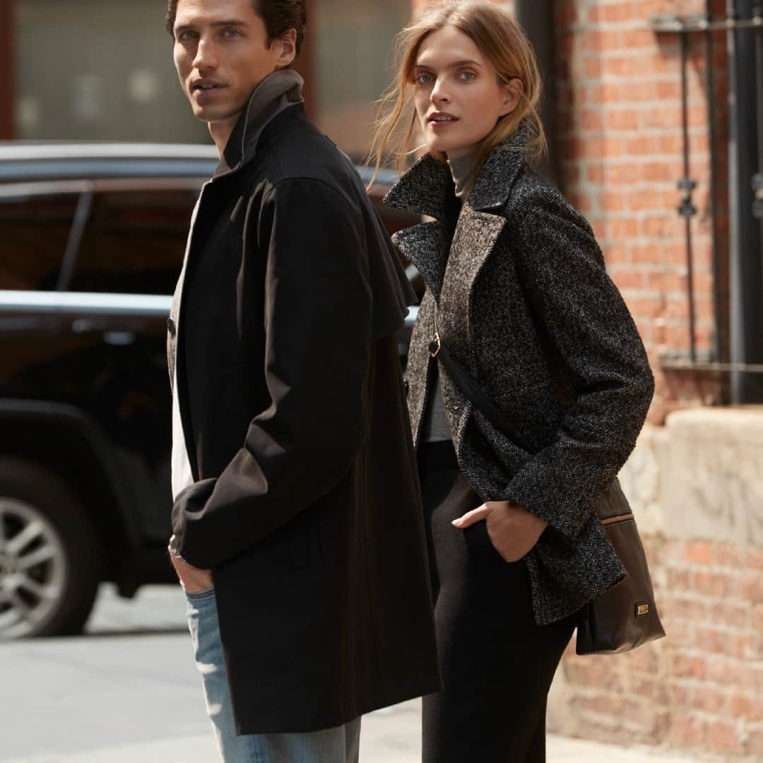 ロンドンフォグのインスタグラム：「On the move and in the streets. Check out our LF coats @Macys」